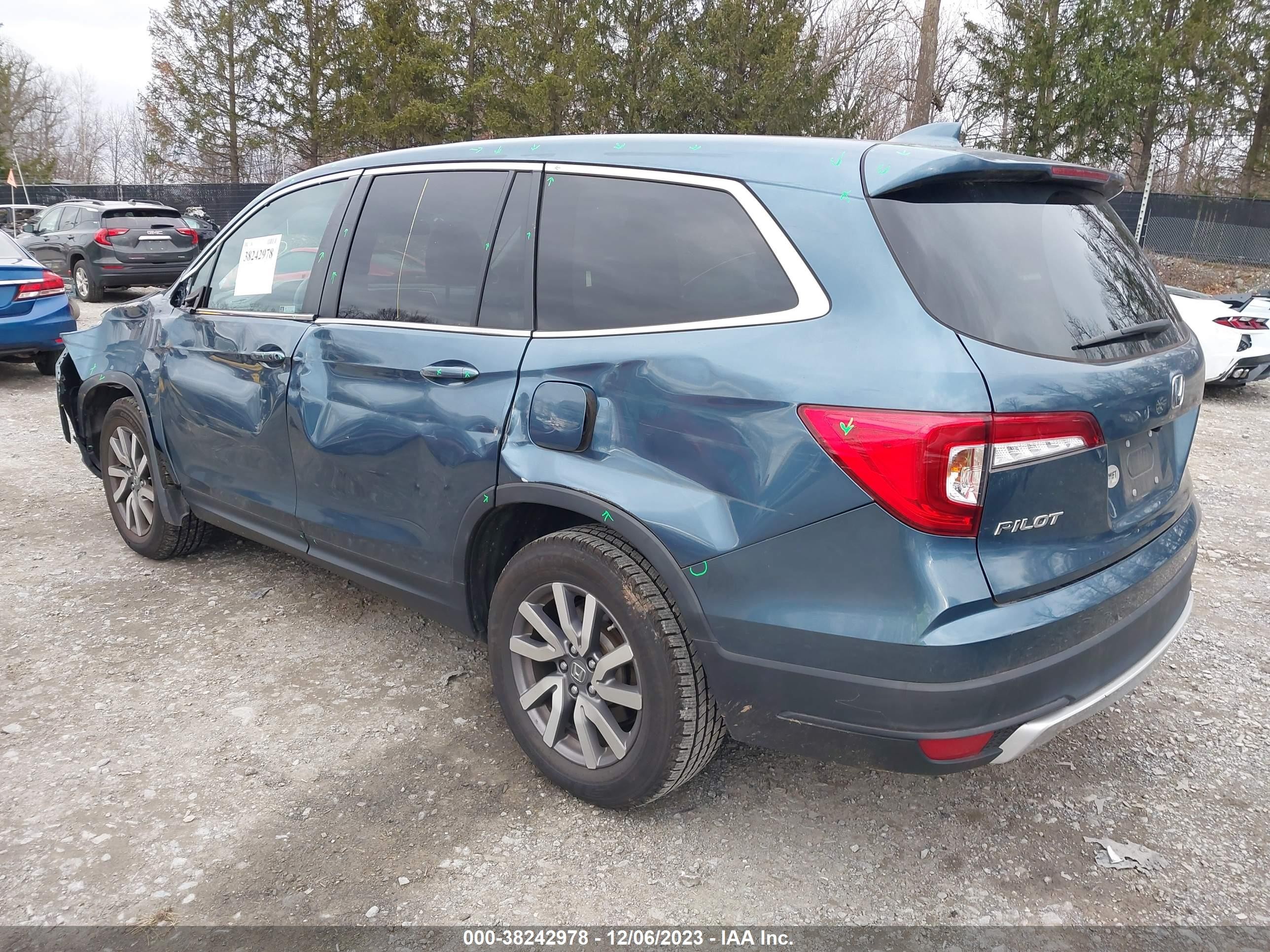 Photo 2 VIN: 5FNYF5H35LB026466 - HONDA PILOT 