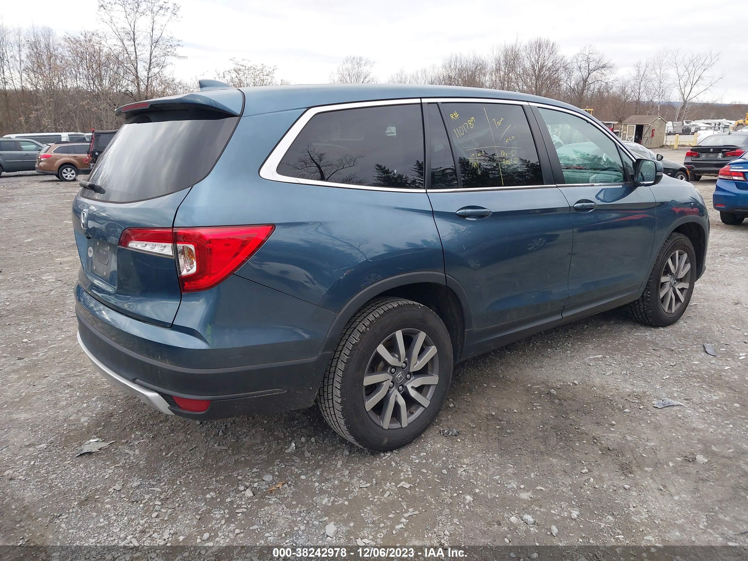 Photo 3 VIN: 5FNYF5H35LB026466 - HONDA PILOT 