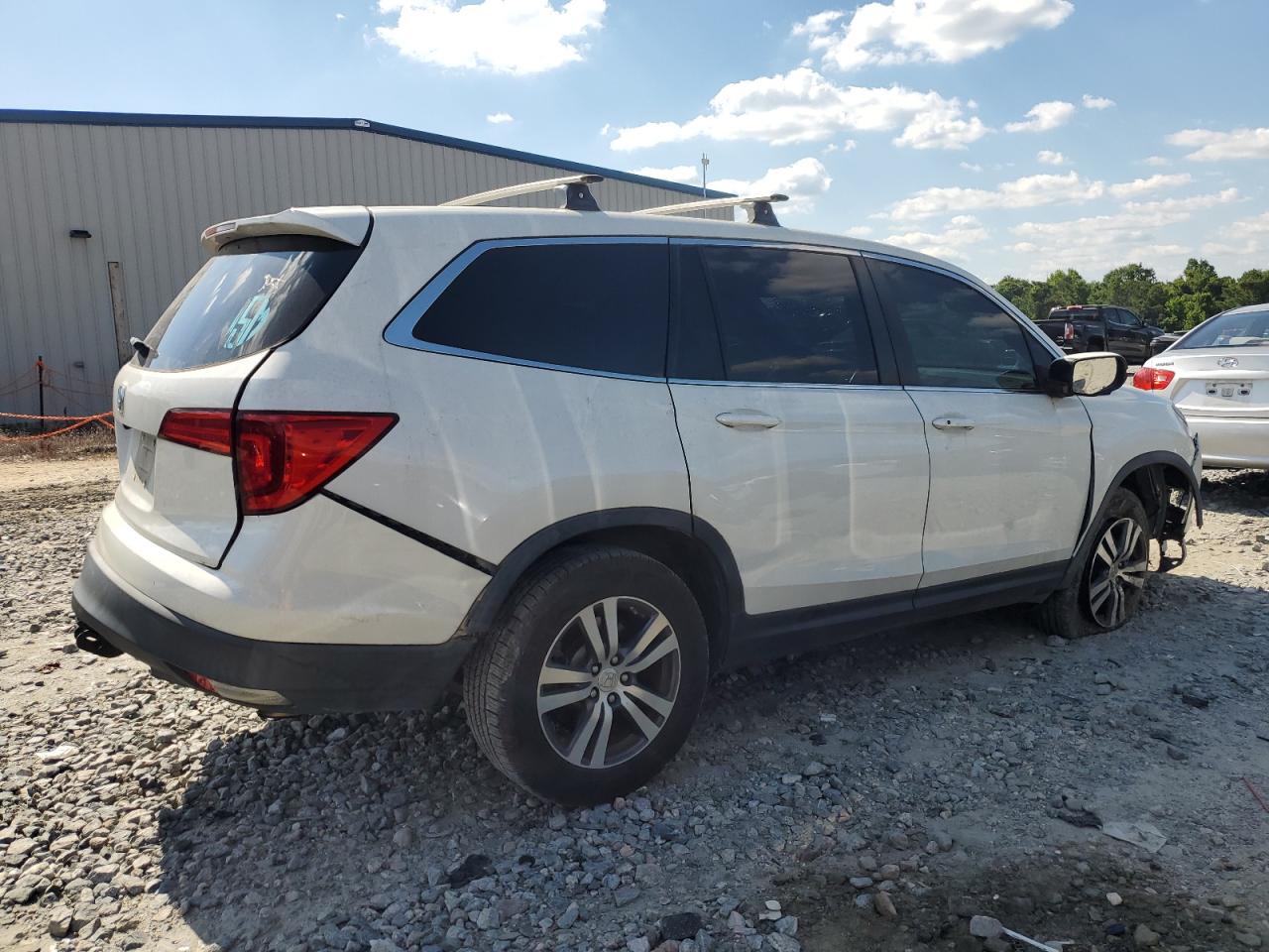 Photo 2 VIN: 5FNYF5H36HB034566 - HONDA PILOT 