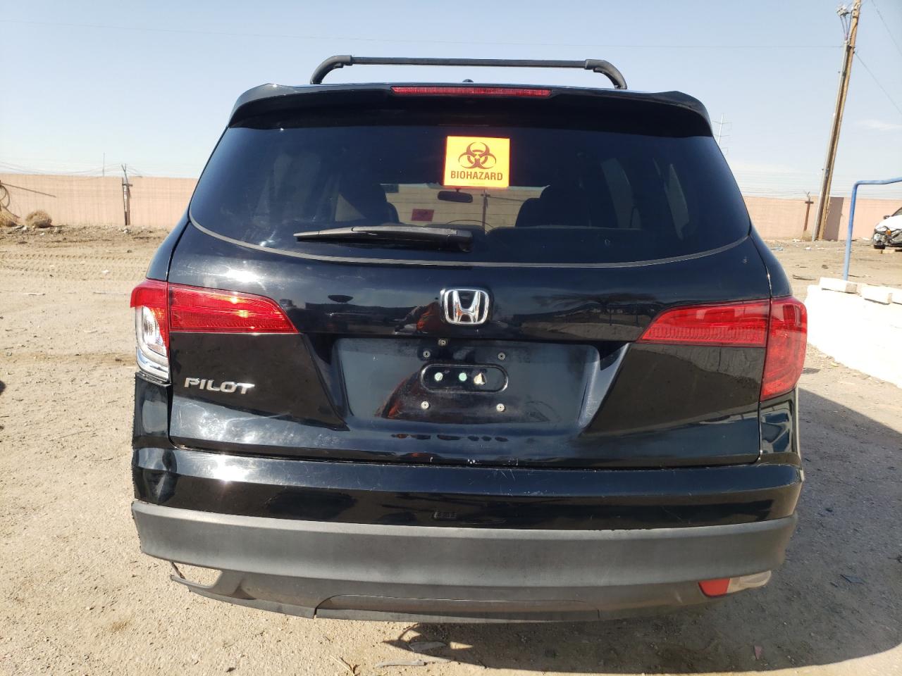 Photo 5 VIN: 5FNYF5H3XHB017897 - HONDA PILOT 