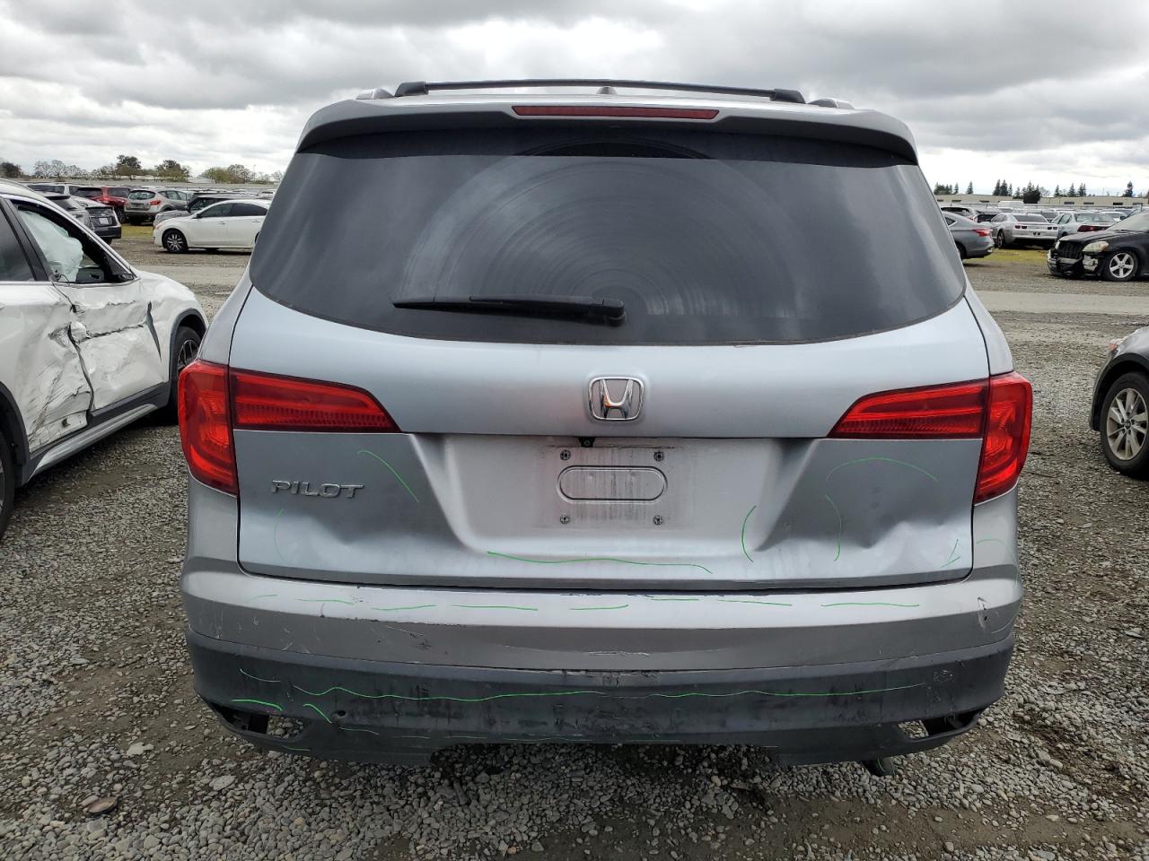 Photo 5 VIN: 5FNYF5H48GB035211 - HONDA PILOT 