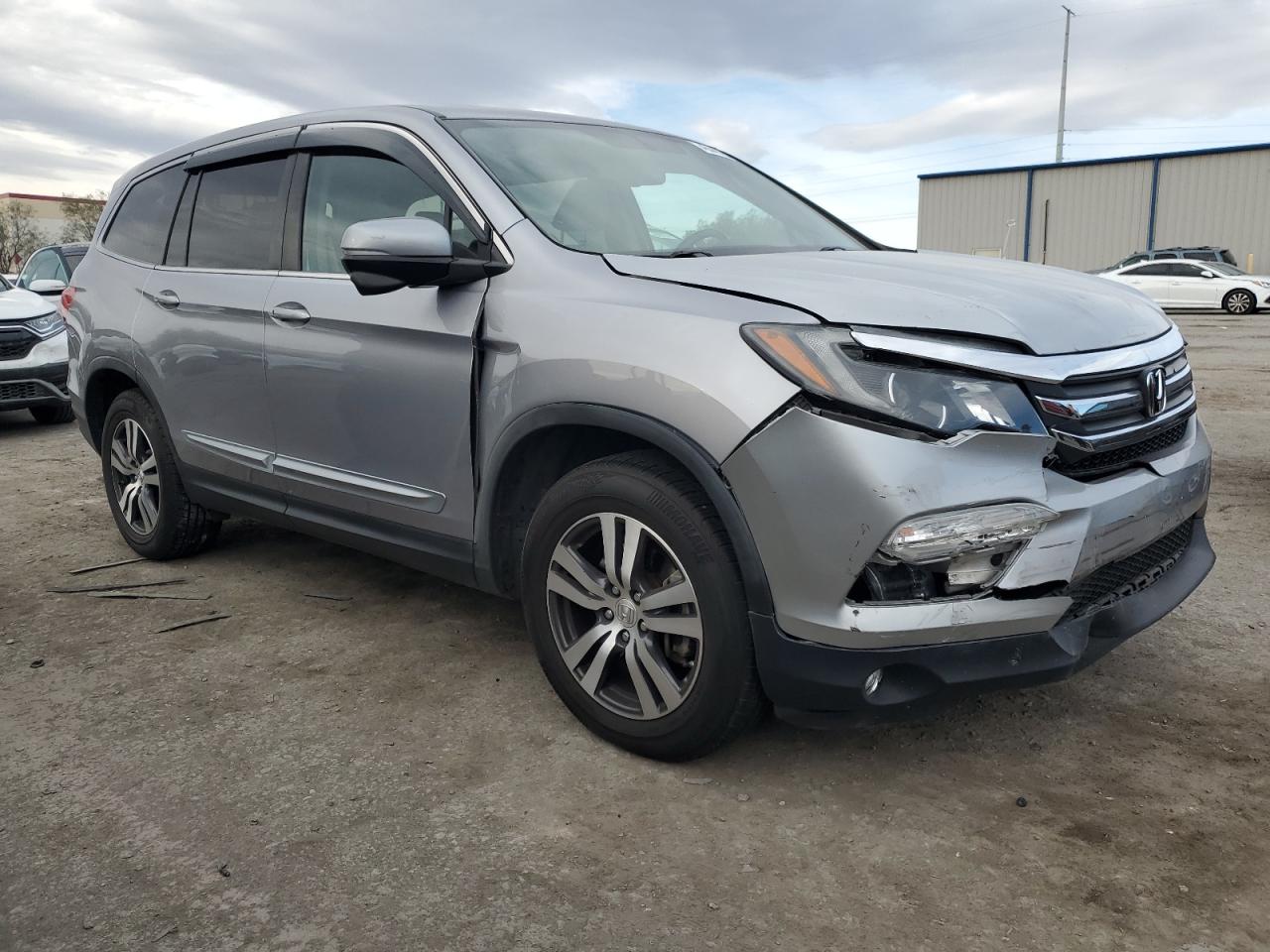 Photo 3 VIN: 5FNYF5H50HB024309 - HONDA PILOT 