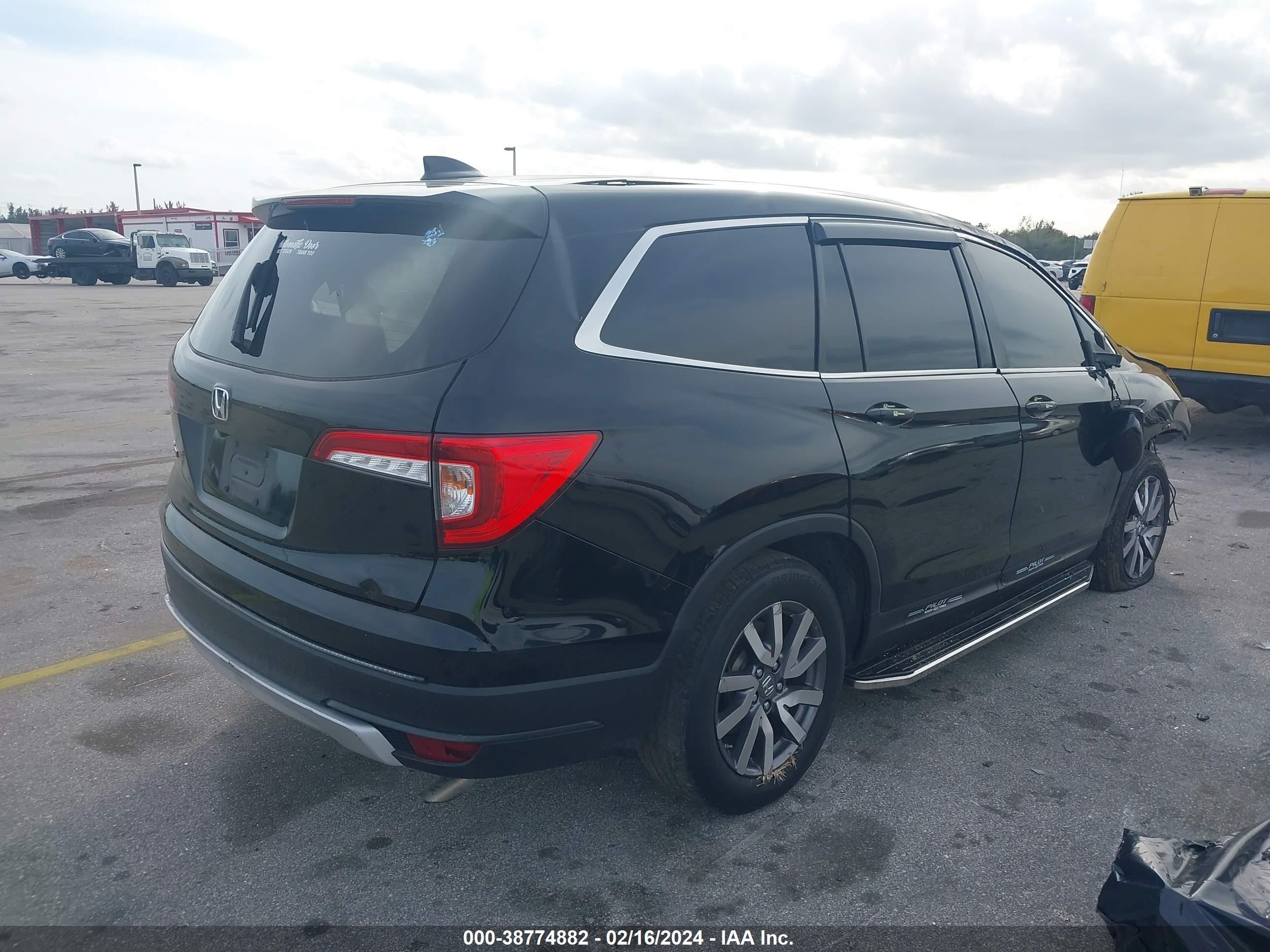 Photo 3 VIN: 5FNYF5H50LB014209 - HONDA PILOT 