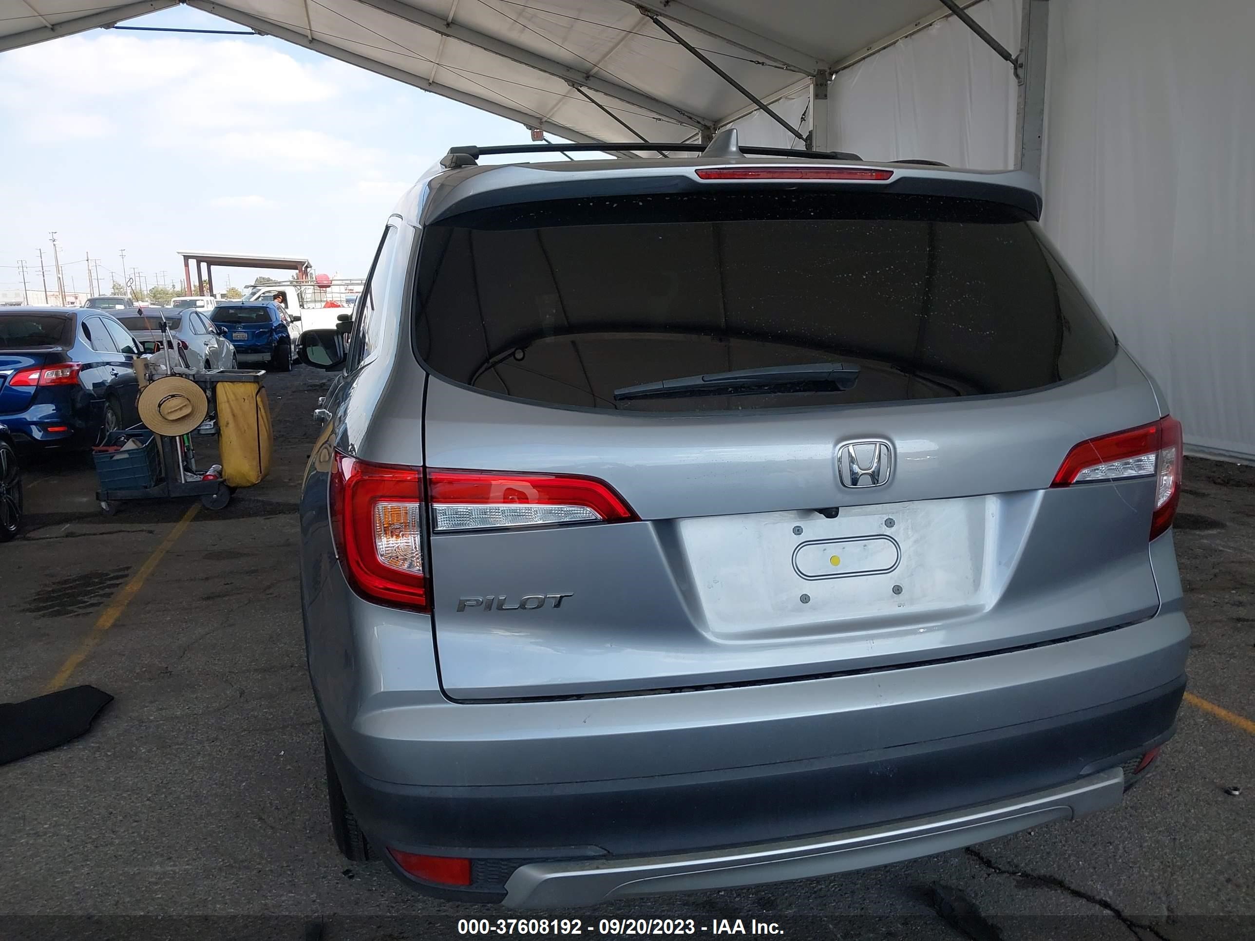 Photo 15 VIN: 5FNYF5H53LB014303 - HONDA PILOT 