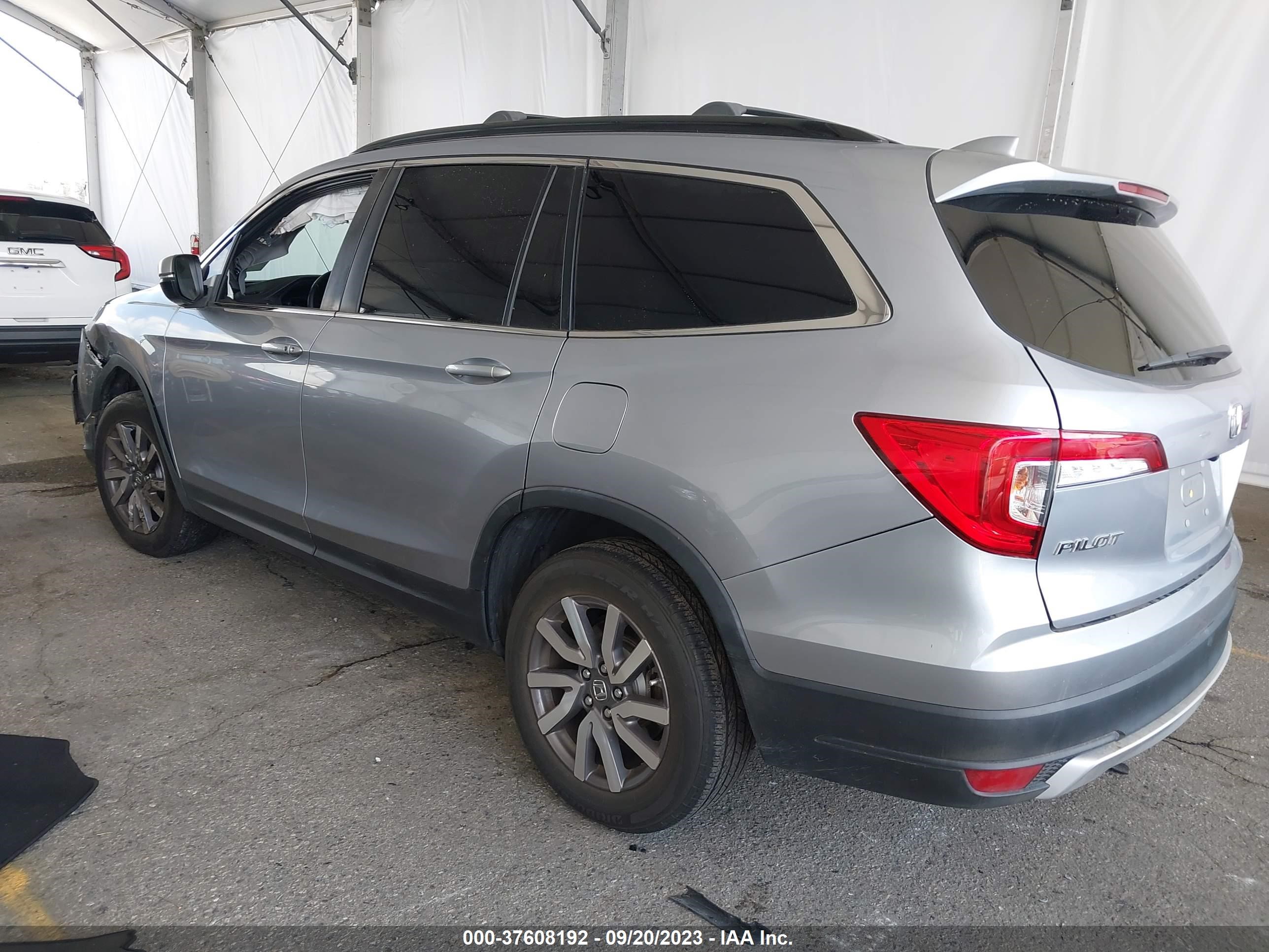 Photo 2 VIN: 5FNYF5H53LB014303 - HONDA PILOT 