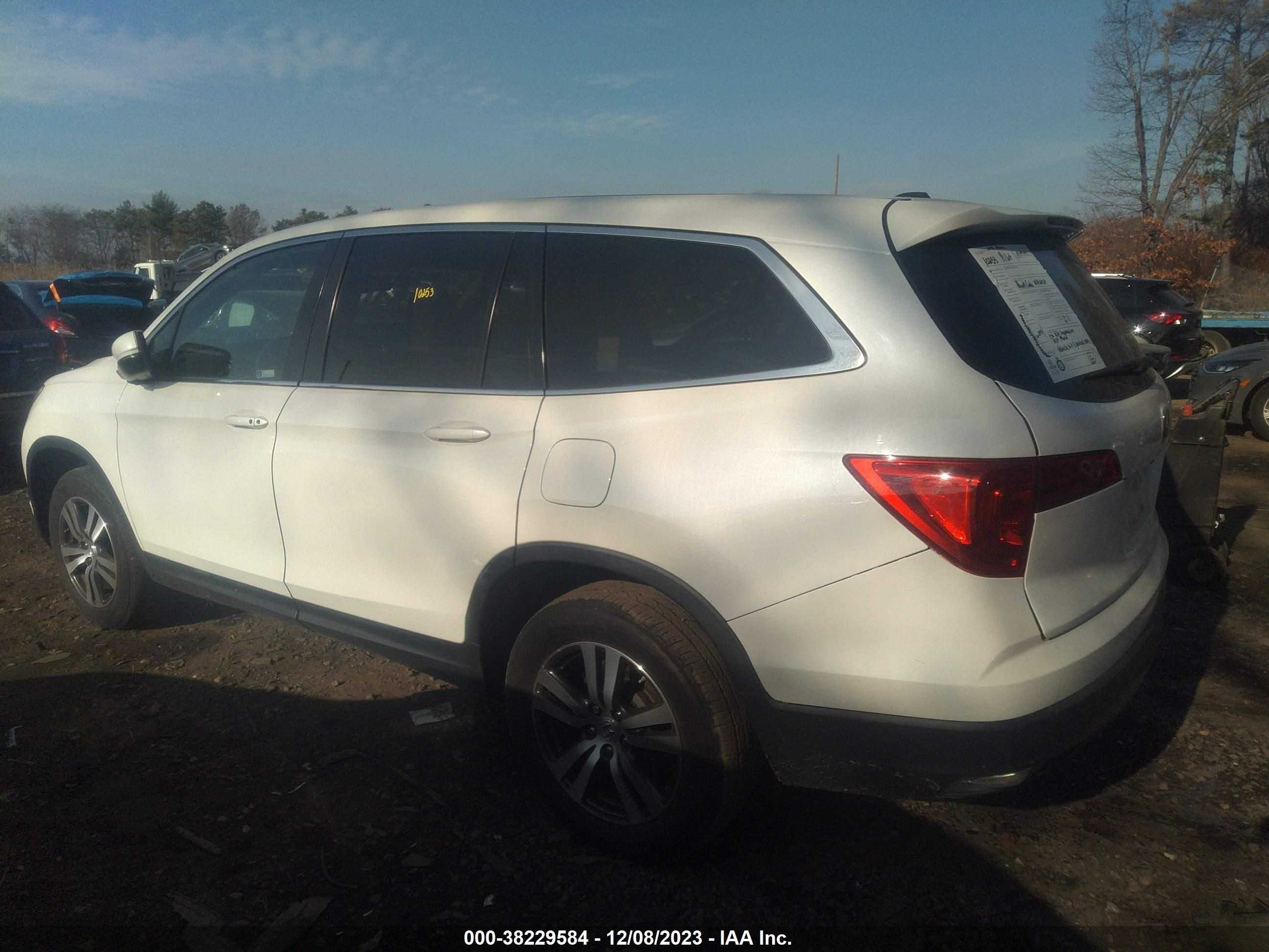 Photo 13 VIN: 5FNYF5H54JB016011 - HONDA PILOT 