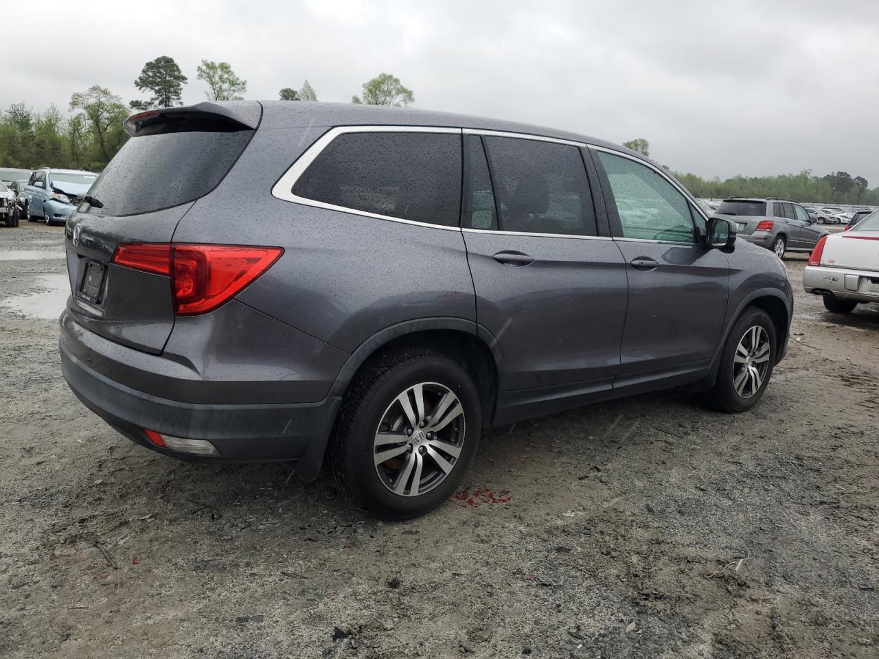 Photo 2 VIN: 5FNYF5H55HB002743 - HONDA PILOT 