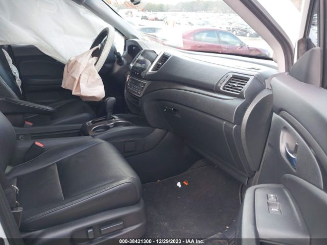 Photo 4 VIN: 5FNYF5H55JB021265 - HONDA PILOT 