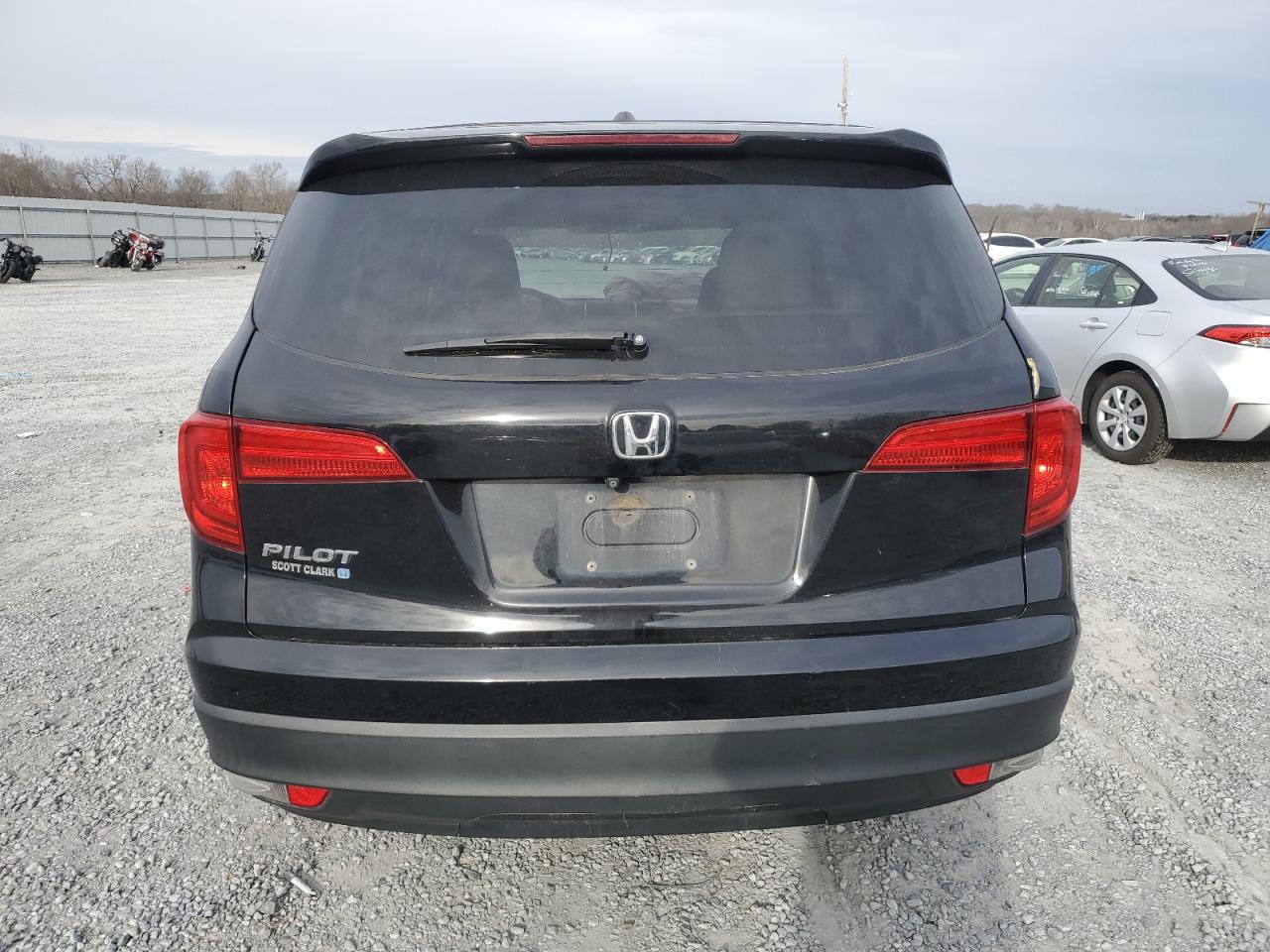 Photo 5 VIN: 5FNYF5H55JB025302 - HONDA PILOT 