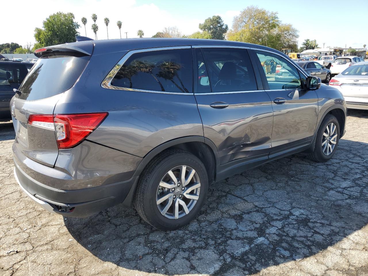 Photo 2 VIN: 5FNYF5H55KB044630 - HONDA PILOT 