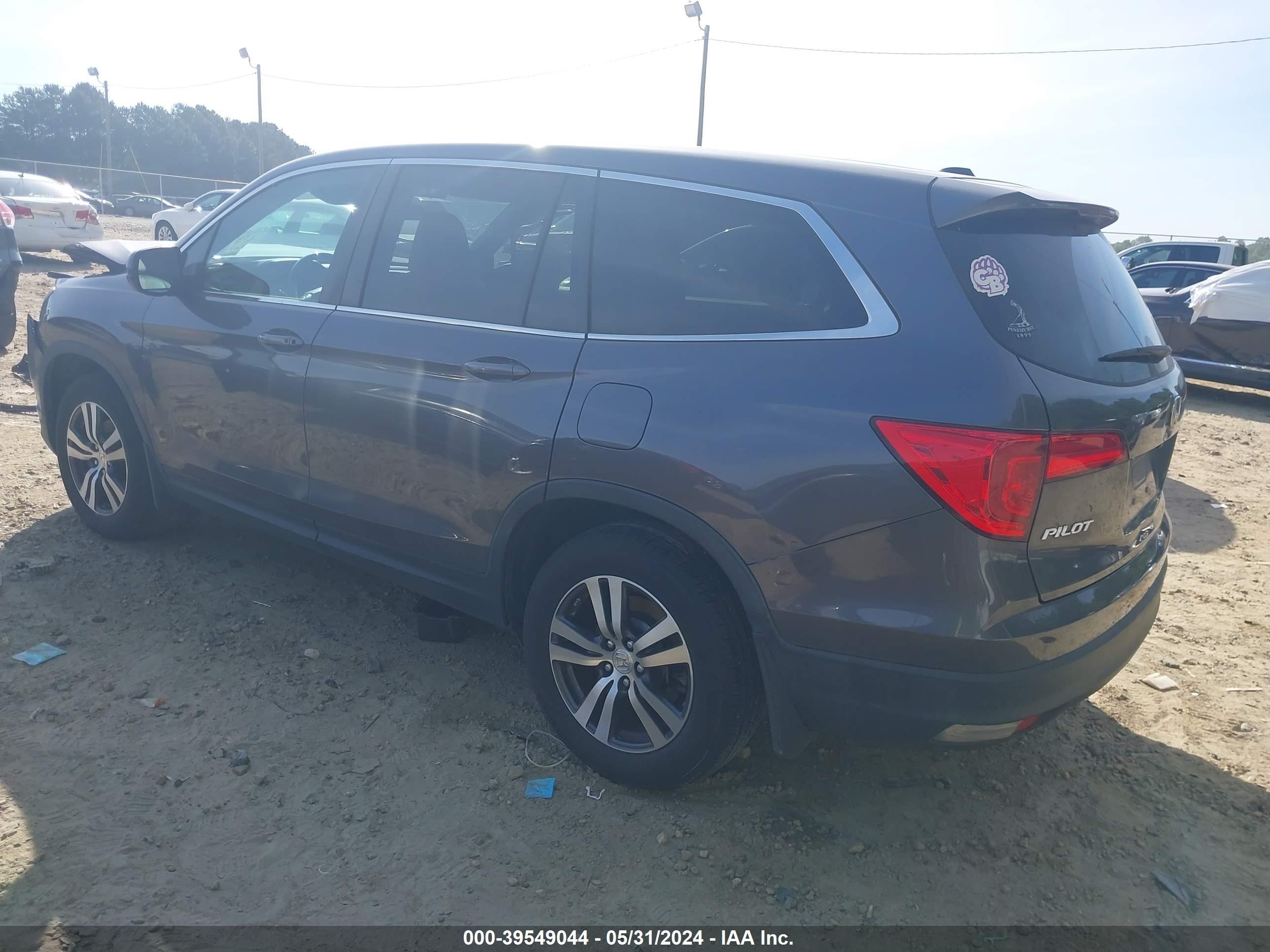 Photo 2 VIN: 5FNYF5H57JB025639 - HONDA PILOT 