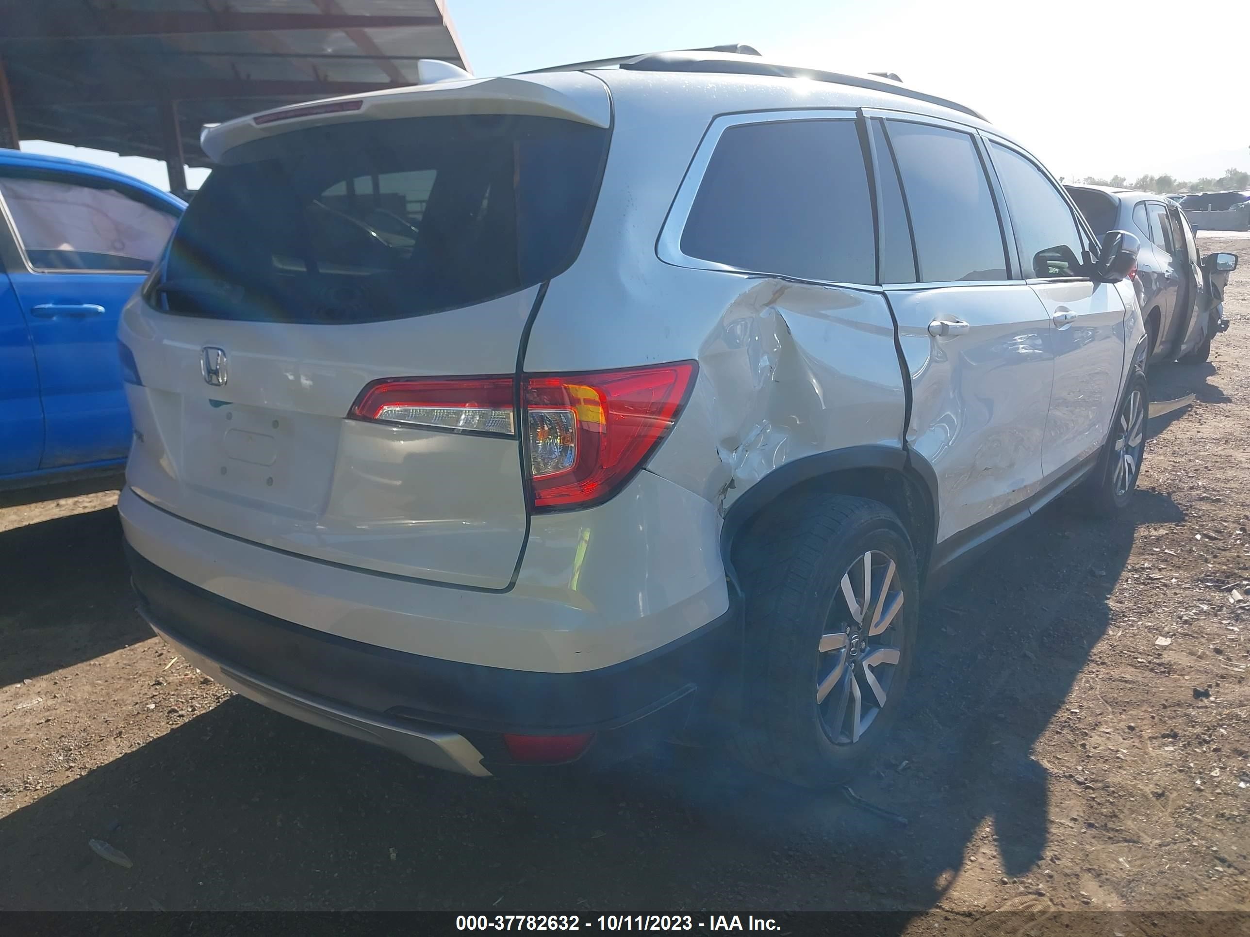 Photo 3 VIN: 5FNYF5H59LB005038 - HONDA PILOT 