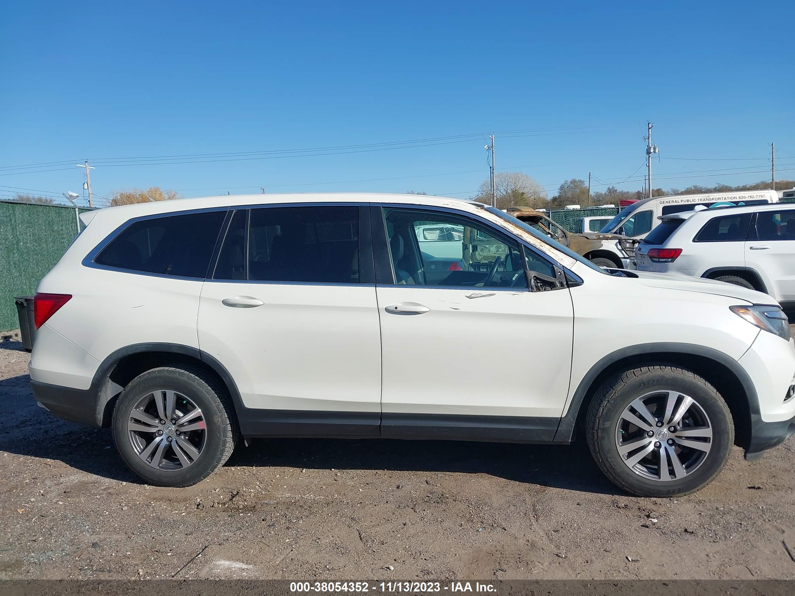 Photo 12 VIN: 5FNYF5H5XGB007578 - HONDA PILOT 