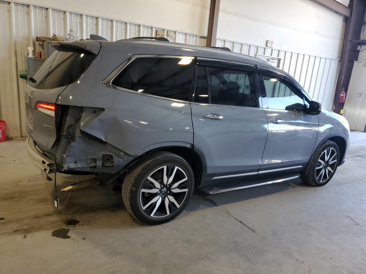 Photo 2 VIN: 5FNYF5H67NB023873 - HONDA PILOT 