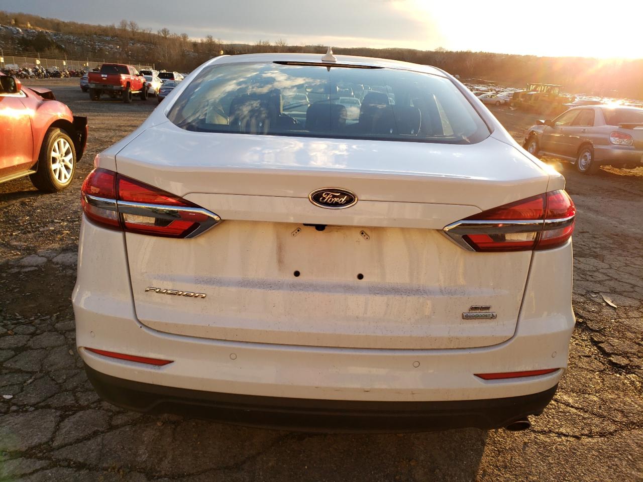 Photo 5 VIN: 5FNYF5H99HB018897 - FORD FUSION 