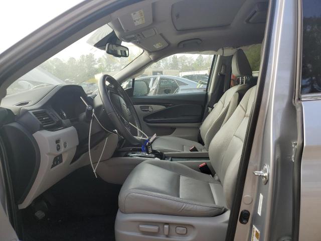 Photo 6 VIN: 5FNYF5H99HB038826 - HONDA PILOT TOUR 