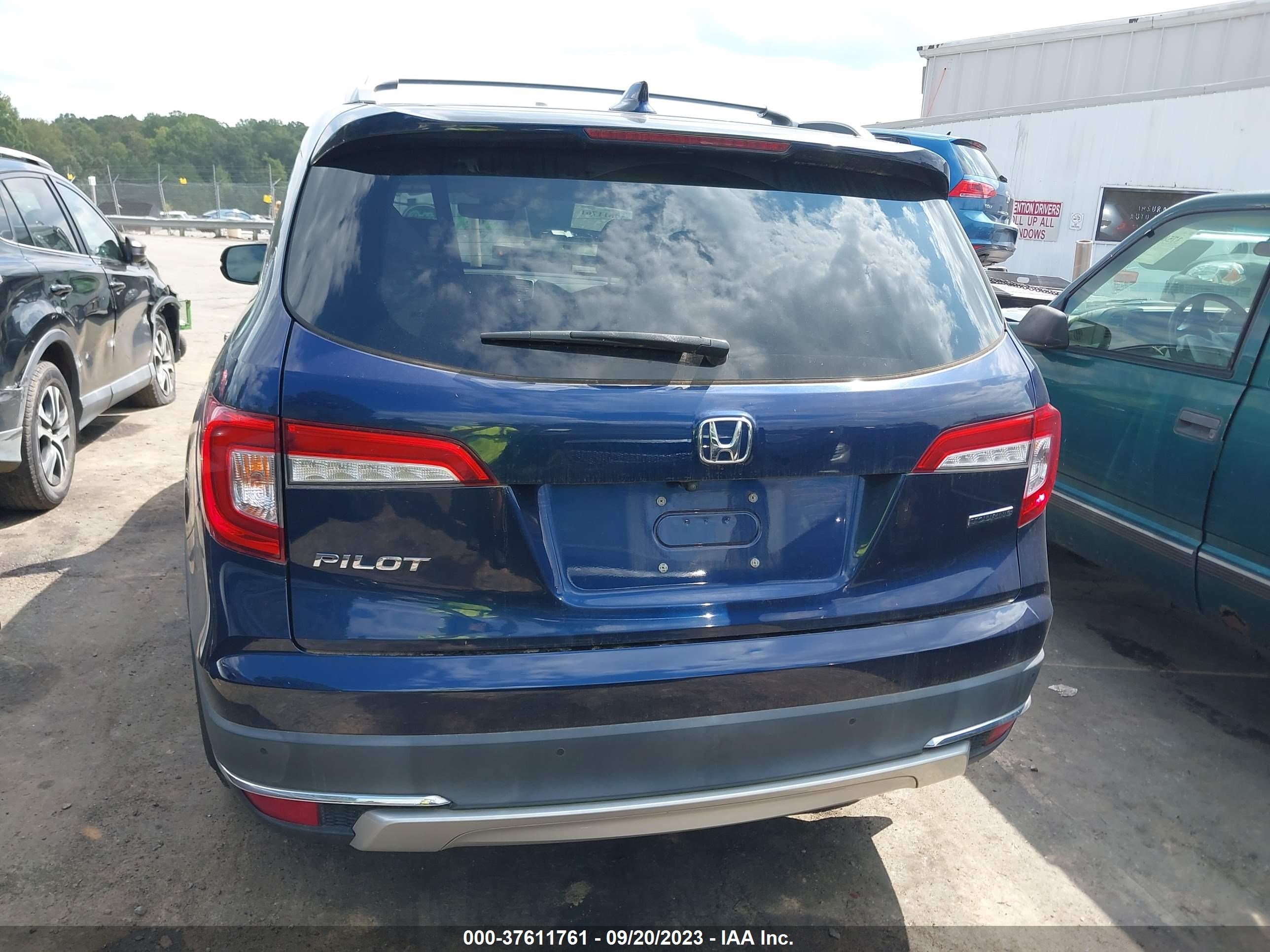 Photo 15 VIN: 5FNYF5H9XKB035876 - HONDA PILOT 