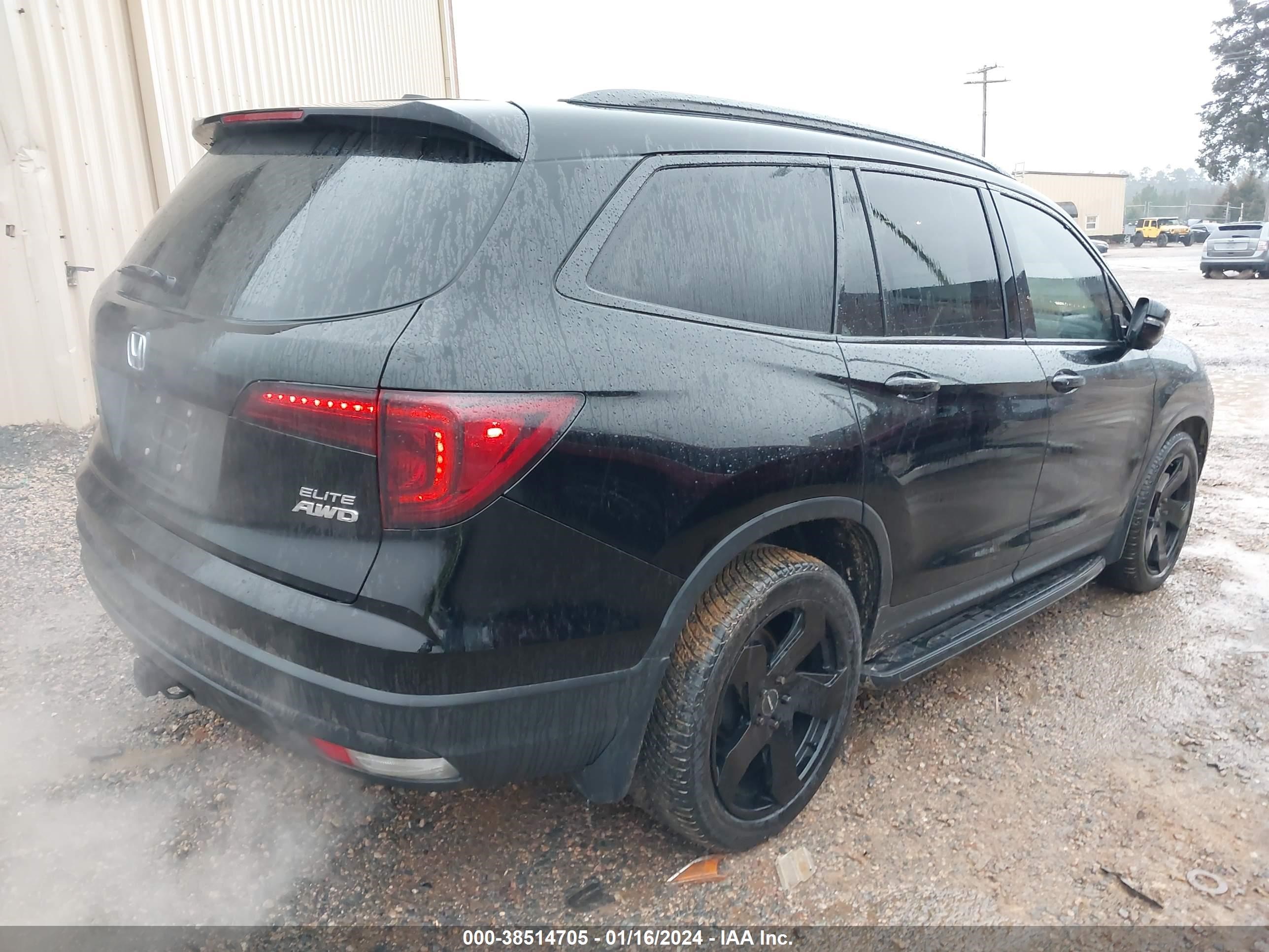 Photo 3 VIN: 5FNYF6H00HB088764 - HONDA PILOT 