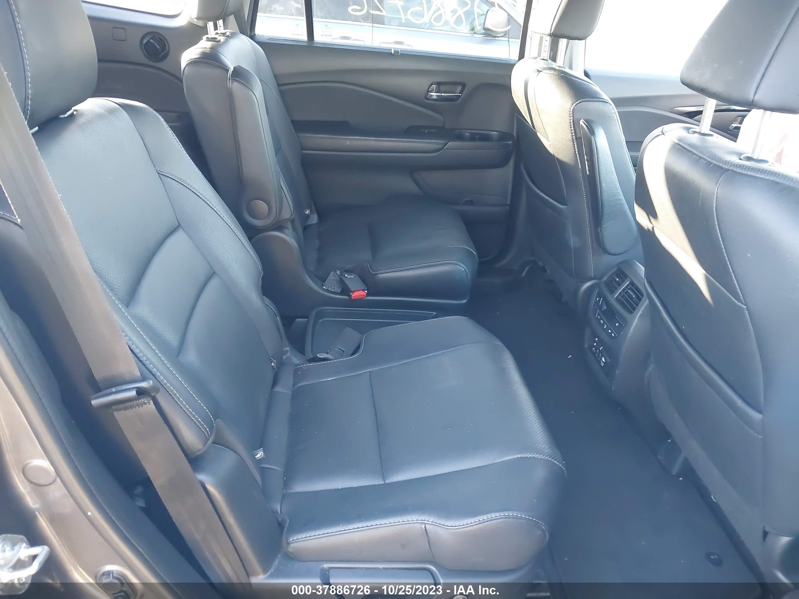 Photo 7 VIN: 5FNYF6H01HB077238 - HONDA PILOT 