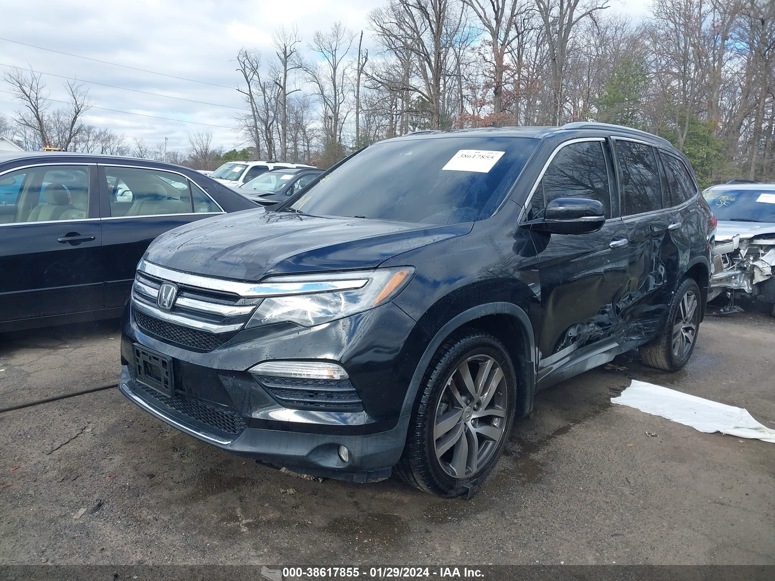 Photo 1 VIN: 5FNYF6H02HB072937 - HONDA PILOT 