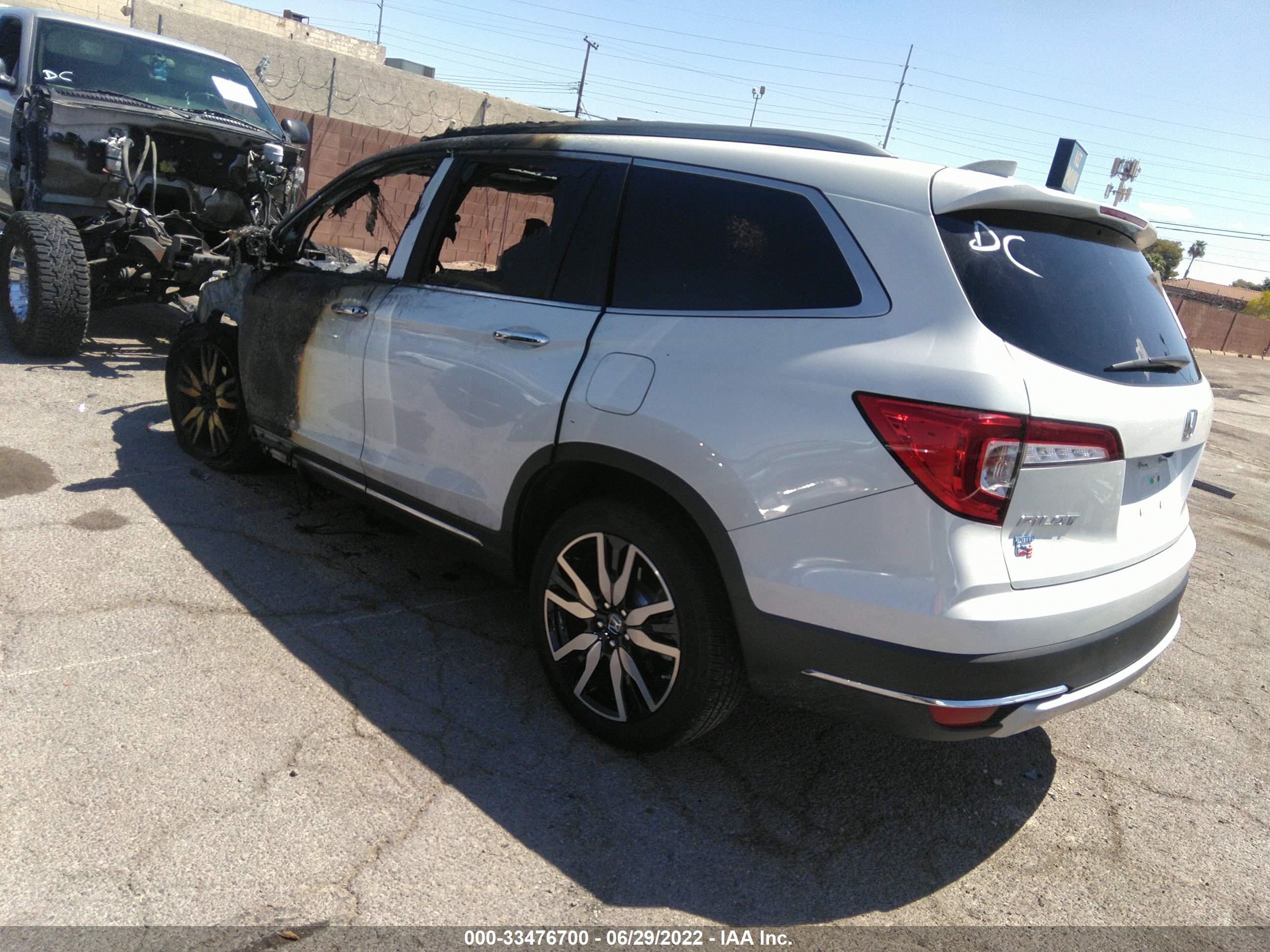 Photo 2 VIN: 5FNYF6H03MB094066 - HONDA PILOT 