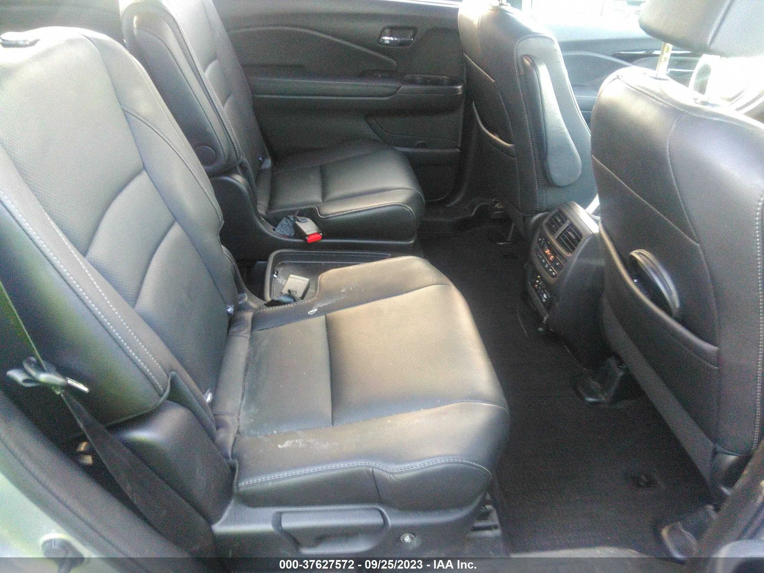 Photo 6 VIN: 5FNYF6H05HB066856 - HONDA PILOT 