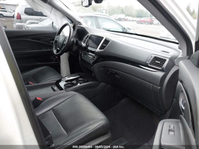 Photo 4 VIN: 5FNYF6H0XJB002981 - HONDA PILOT 