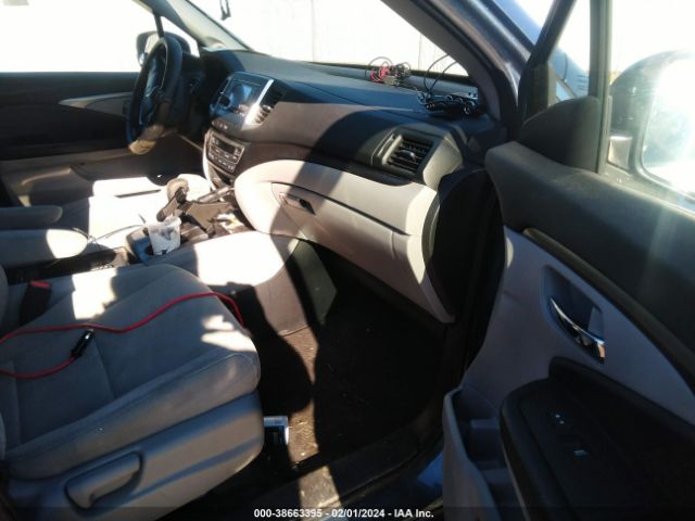 Photo 4 VIN: 5FNYF6H17JB034652 - HONDA PILOT 