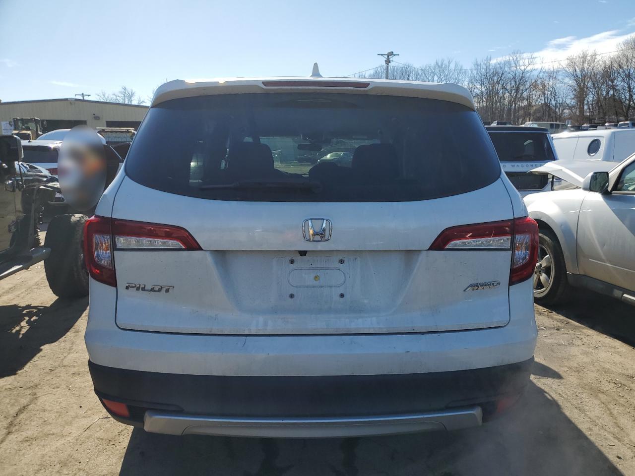 Photo 5 VIN: 5FNYF6H33LB011342 - HONDA PILOT 