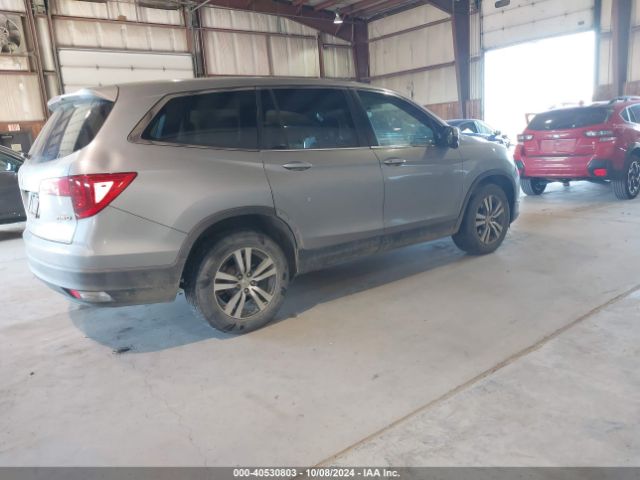 Photo 3 VIN: 5FNYF6H34GB003014 - HONDA PILOT 