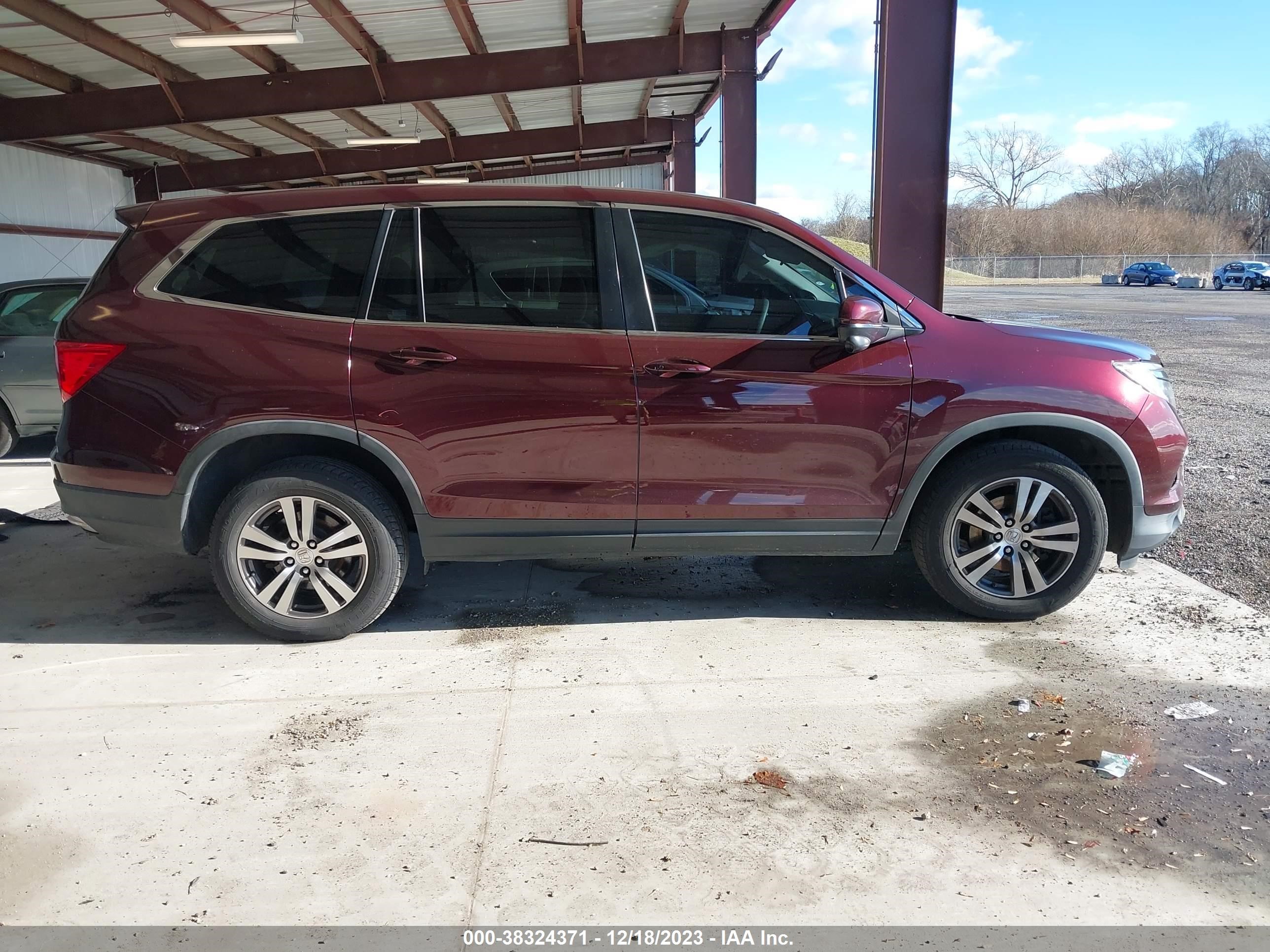 Photo 13 VIN: 5FNYF6H35GB093922 - HONDA PILOT 