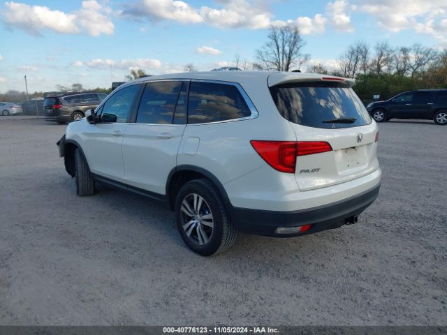 Photo 2 VIN: 5FNYF6H35JB062967 - HONDA PILOT 