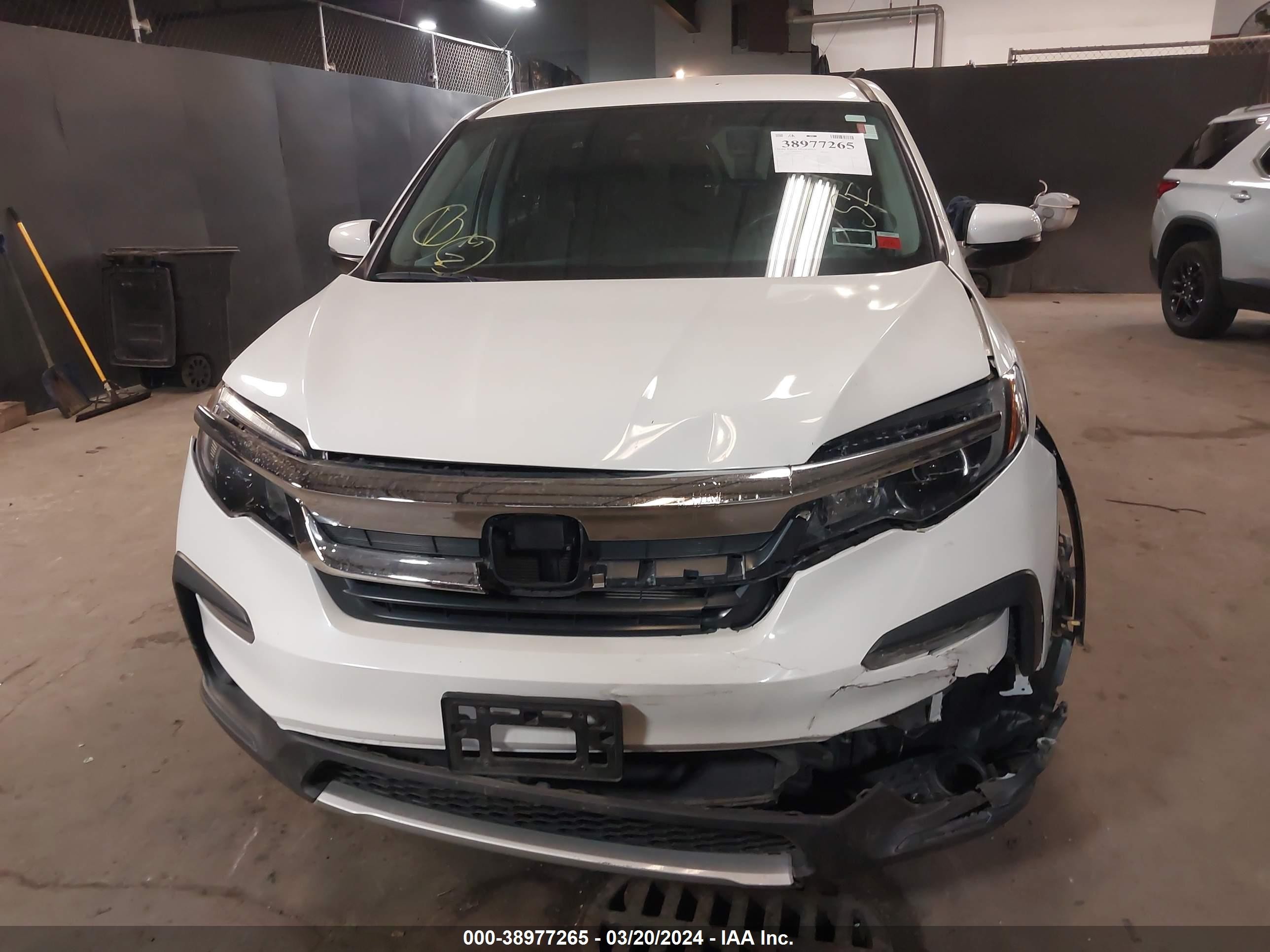 Photo 11 VIN: 5FNYF6H37KB081263 - HONDA PILOT 