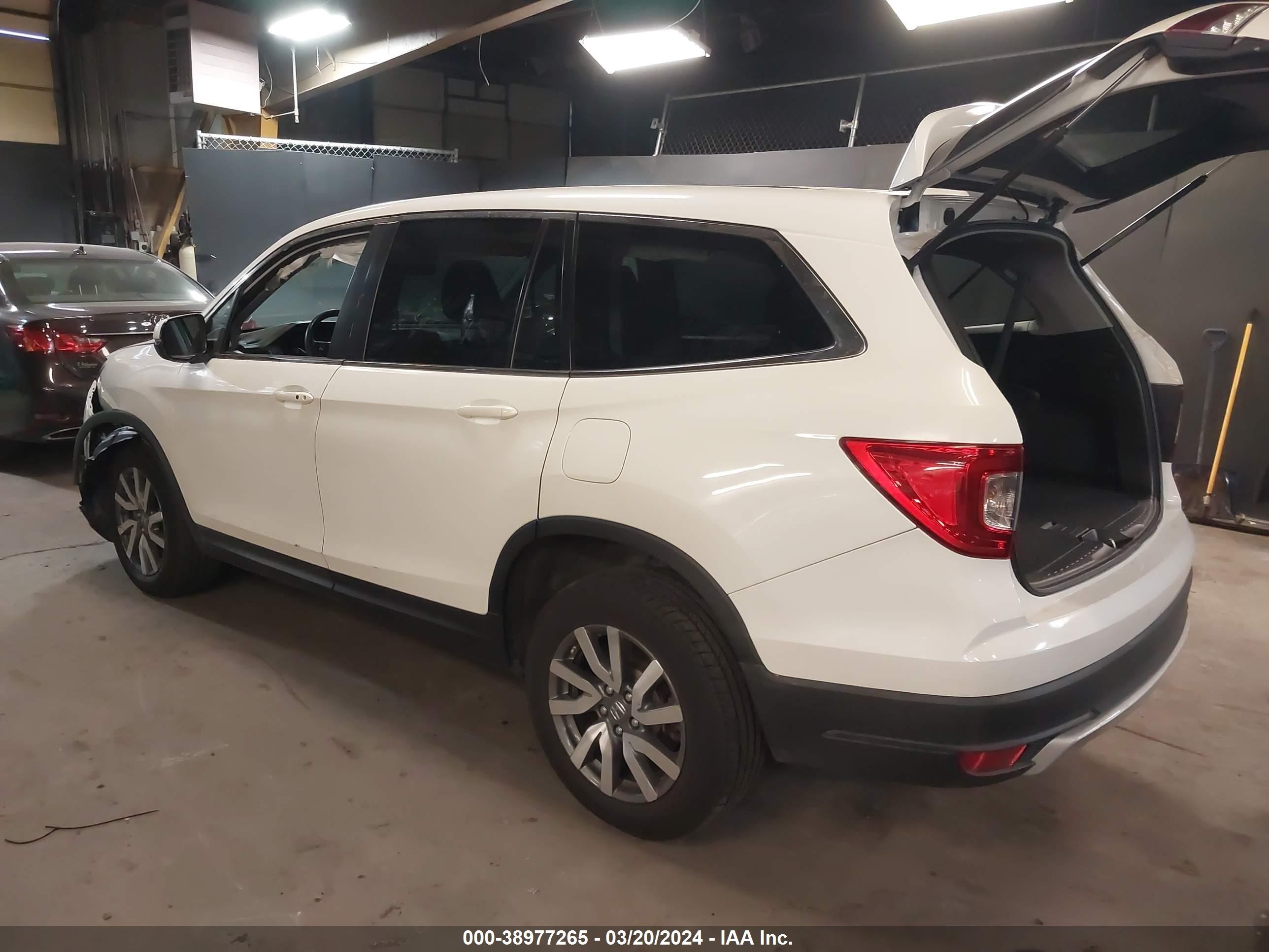 Photo 2 VIN: 5FNYF6H37KB081263 - HONDA PILOT 