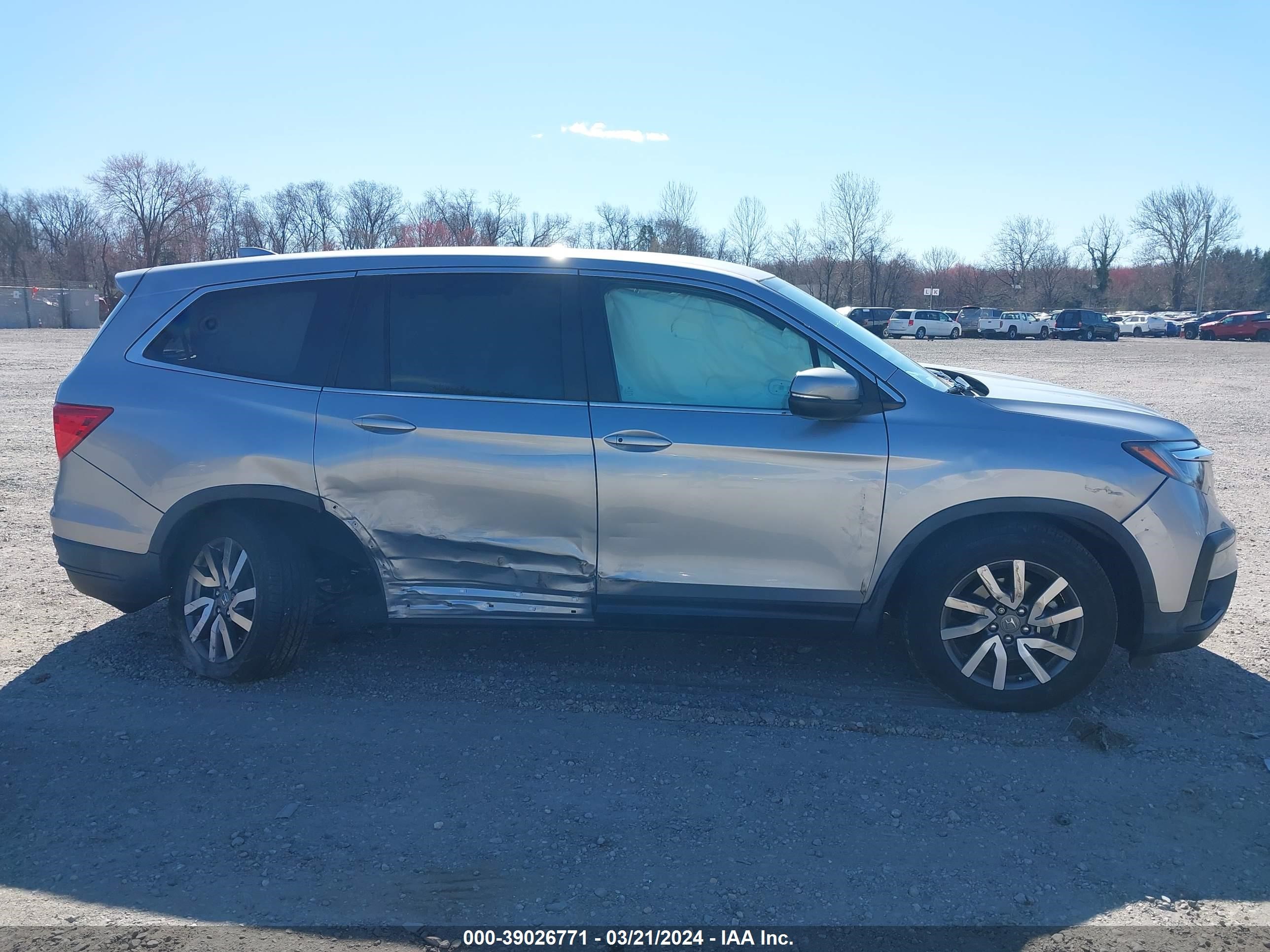 Photo 12 VIN: 5FNYF6H37KB095583 - HONDA PILOT 