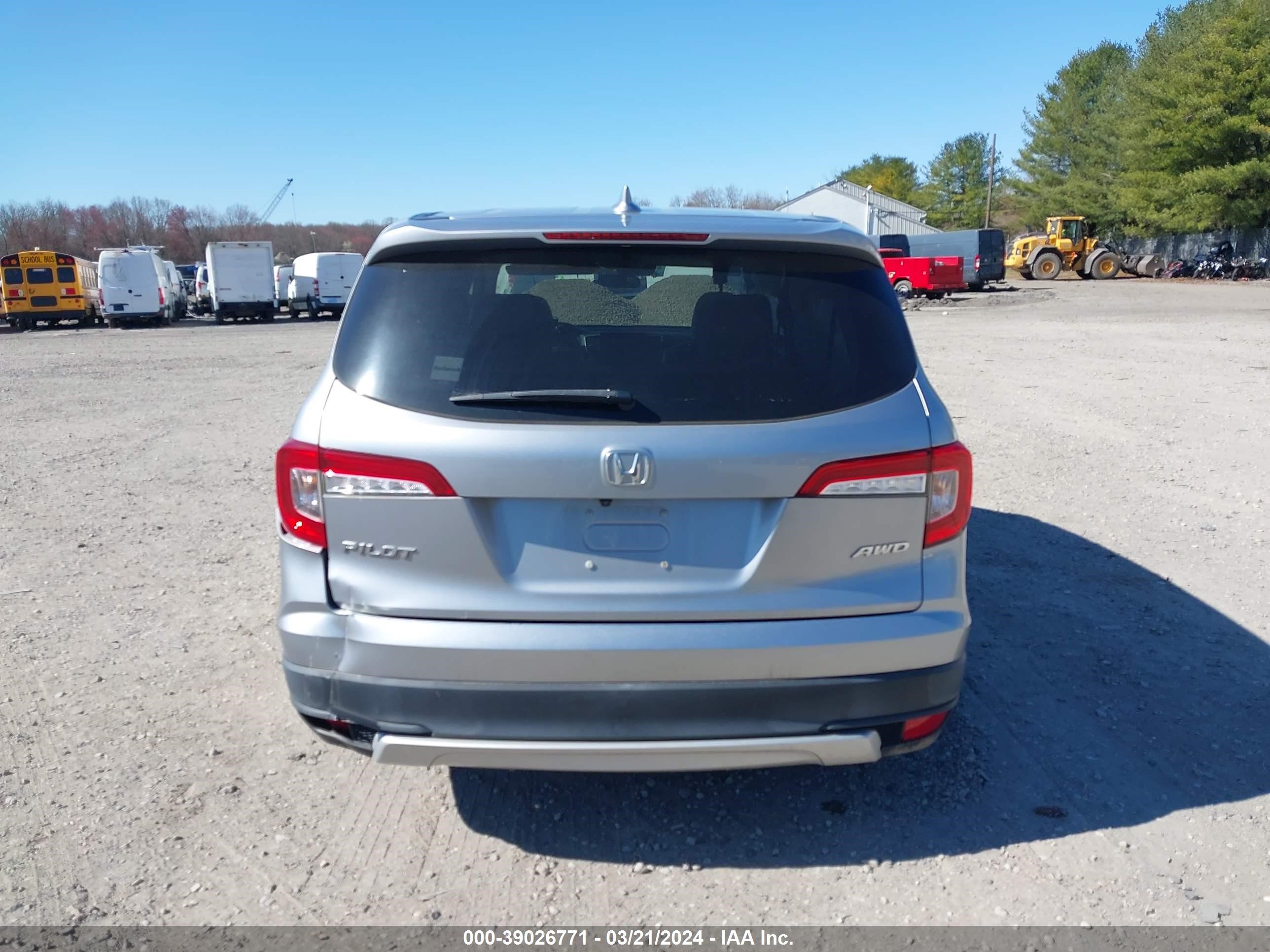 Photo 15 VIN: 5FNYF6H37KB095583 - HONDA PILOT 