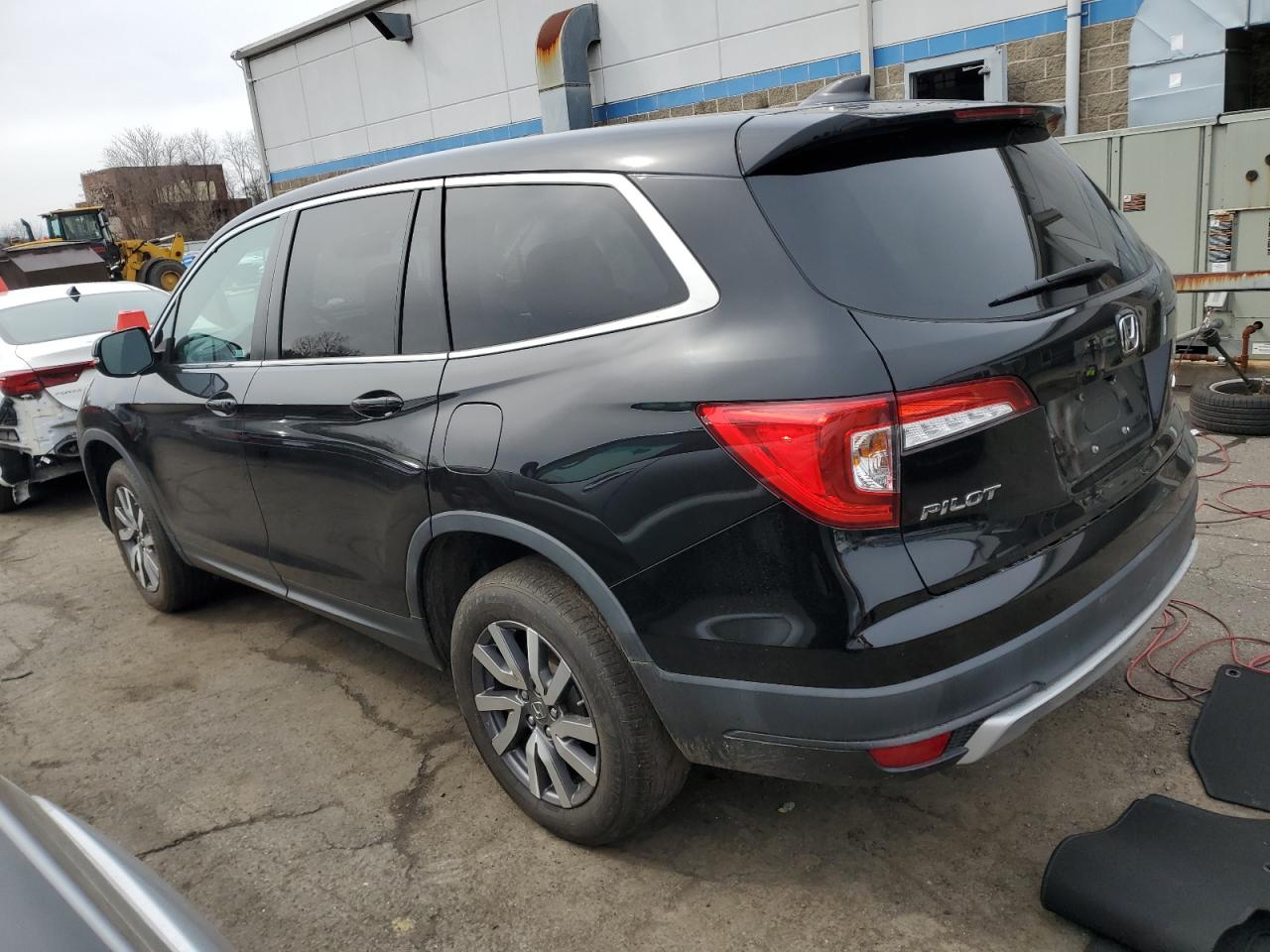 Photo 1 VIN: 5FNYF6H51KB100276 - HONDA PILOT 