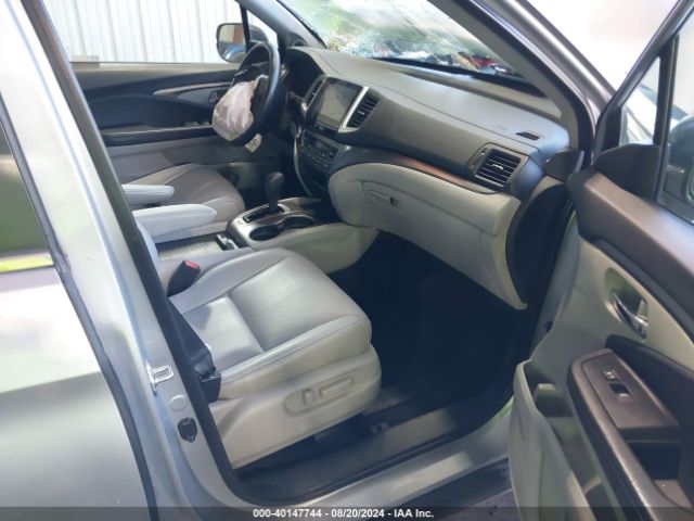 Photo 4 VIN: 5FNYF6H55JB049122 - HONDA PILOT 