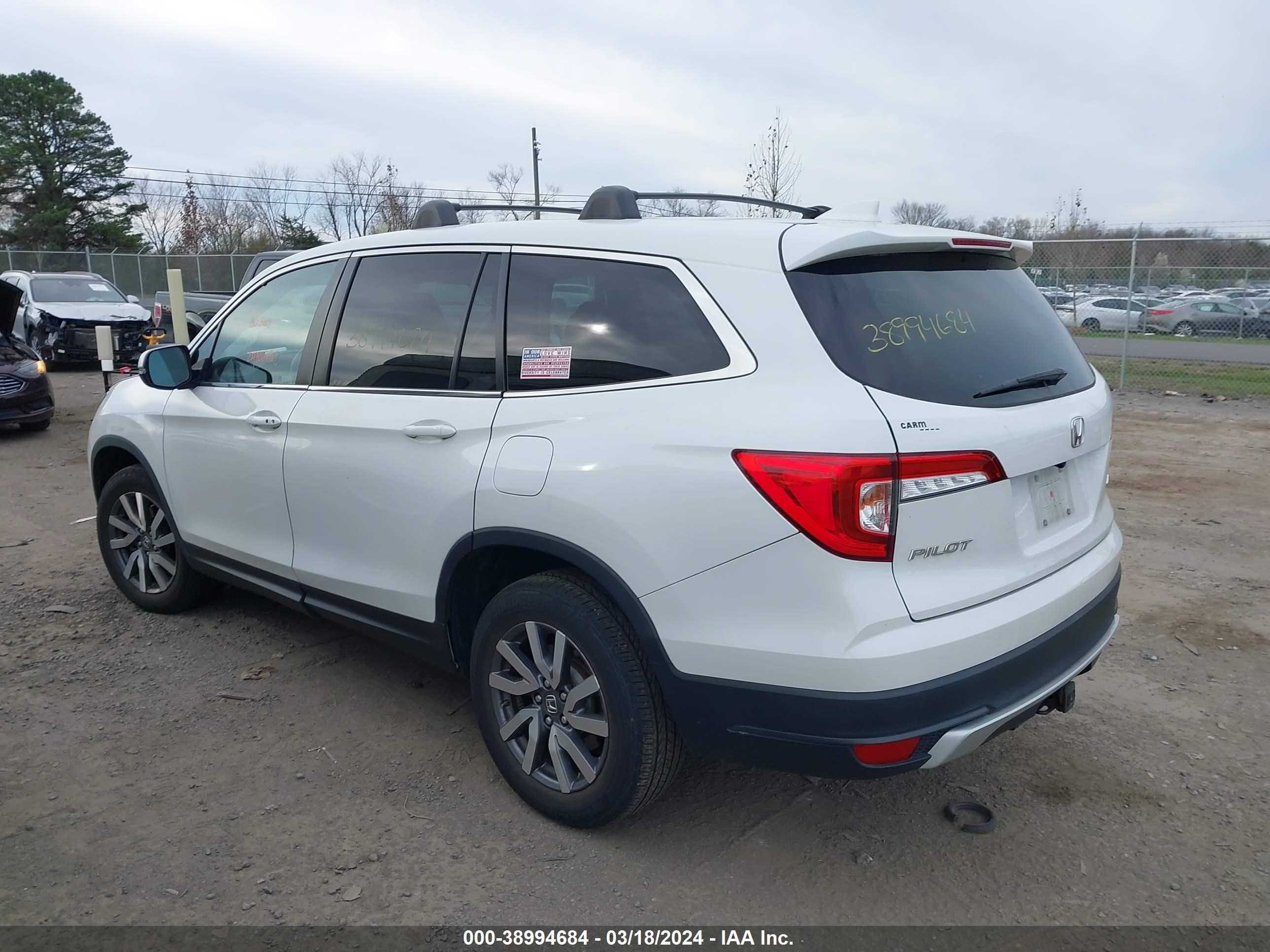 Photo 2 VIN: 5FNYF6H55LB029679 - HONDA PILOT 