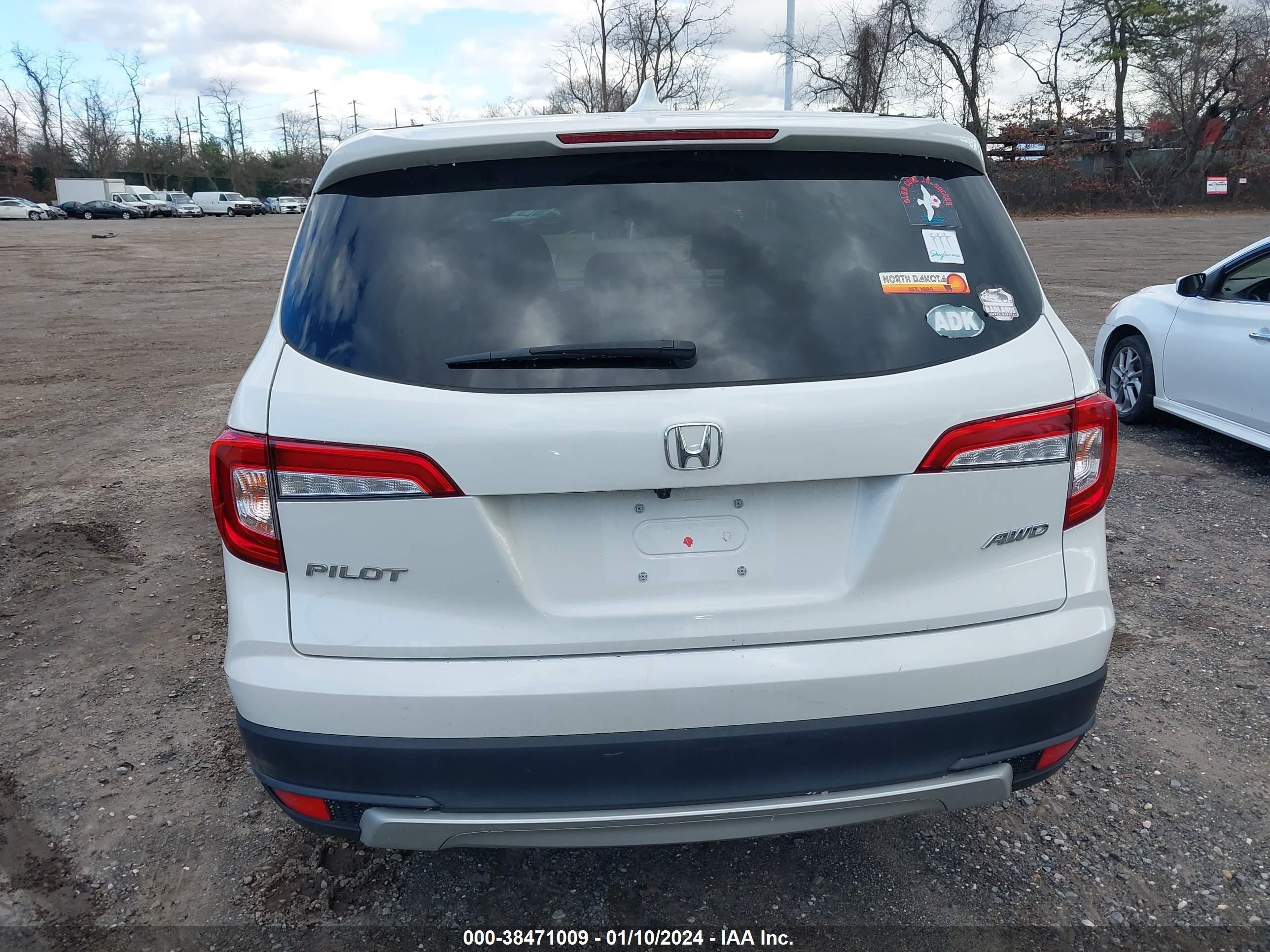 Photo 15 VIN: 5FNYF6H55MB062361 - HONDA PILOT 