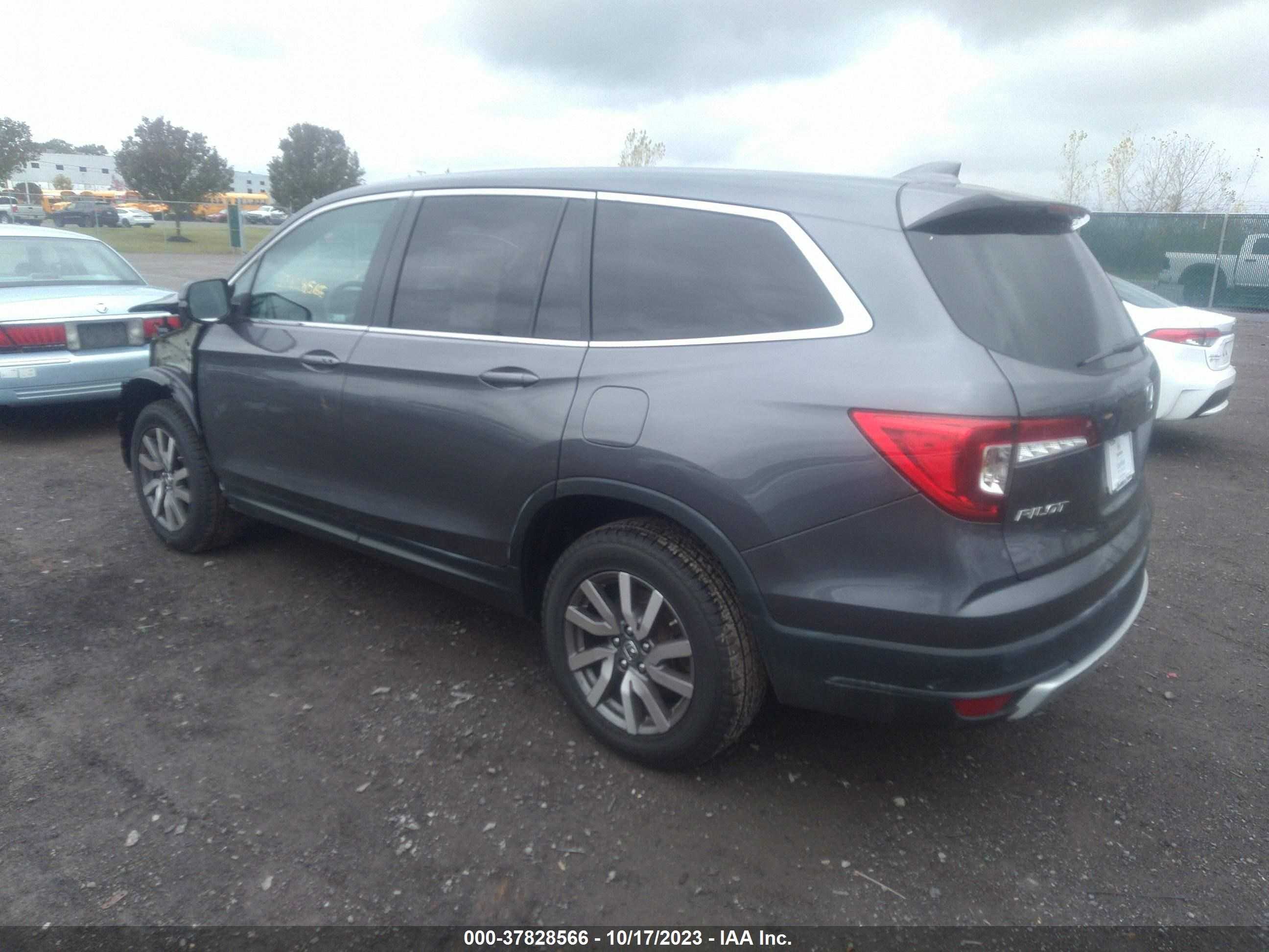 Photo 2 VIN: 5FNYF6H56LB037984 - HONDA PILOT 