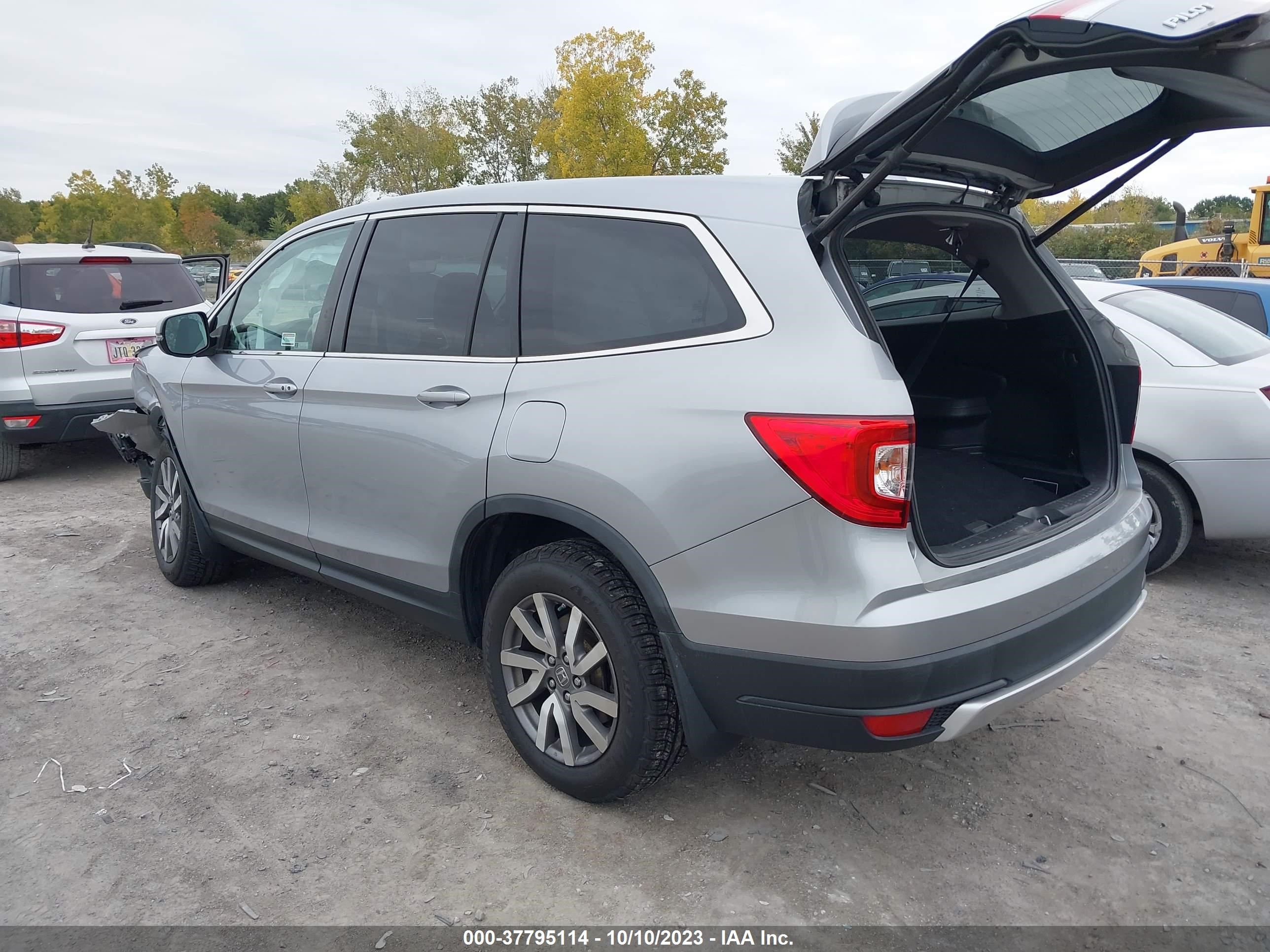 Photo 2 VIN: 5FNYF6H58KB014947 - HONDA PILOT 