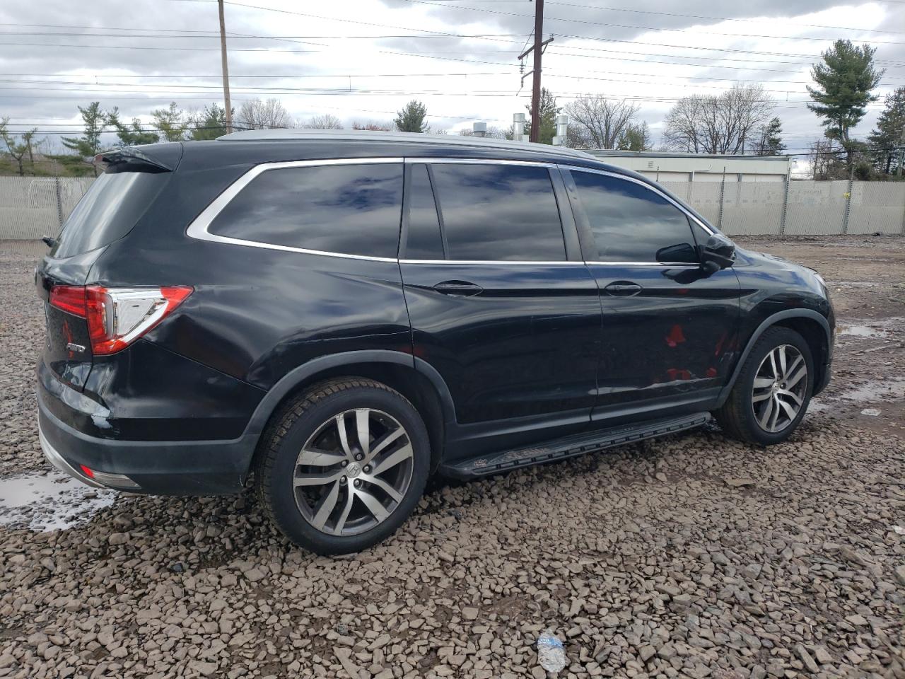 Photo 2 VIN: 5FNYF6H59GB027004 - HONDA PILOT 