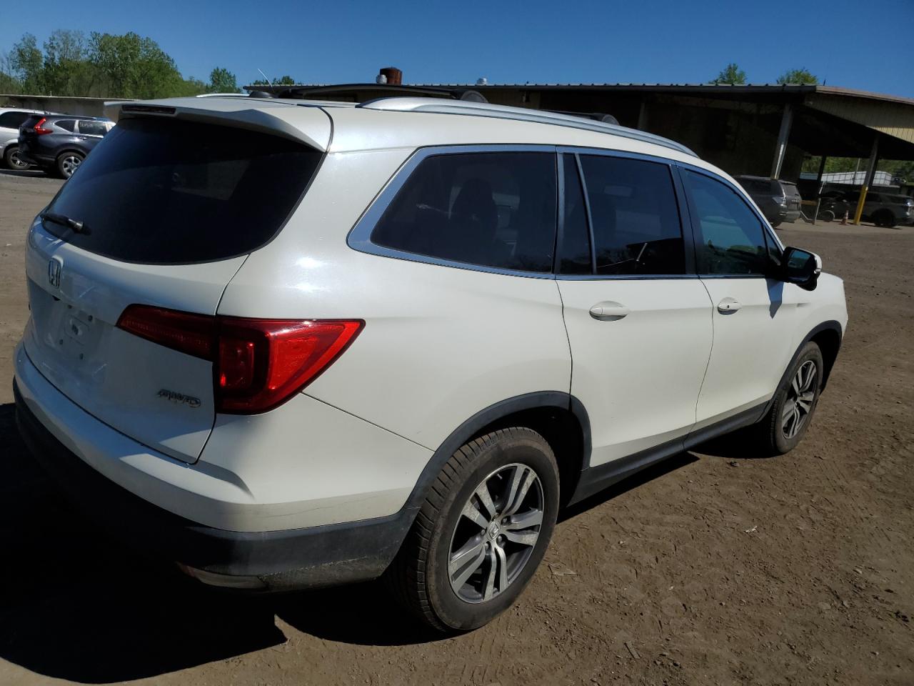 Photo 2 VIN: 5FNYF6H59GB084674 - HONDA PILOT 