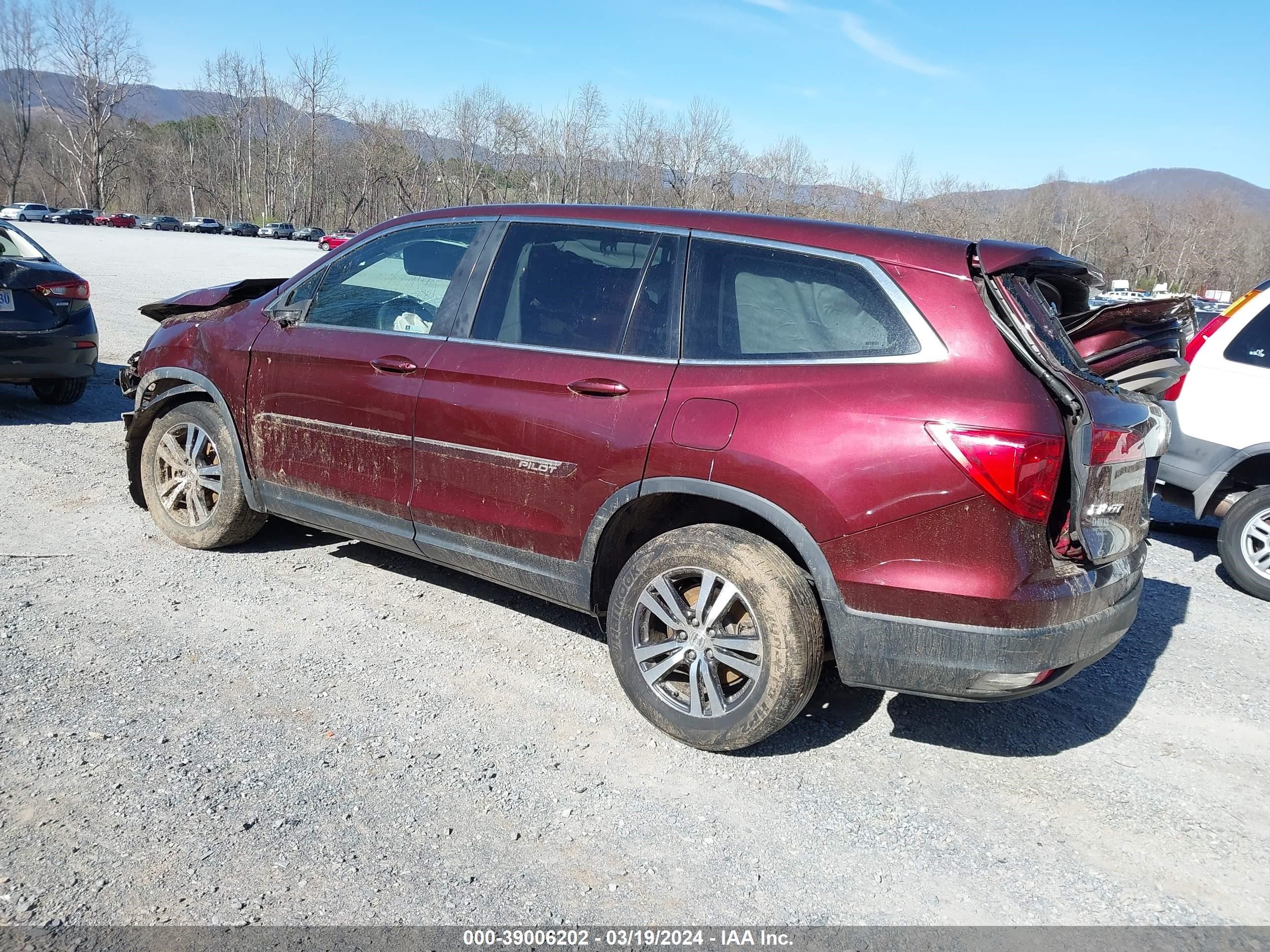 Photo 2 VIN: 5FNYF6H5XJB011871 - HONDA PILOT 