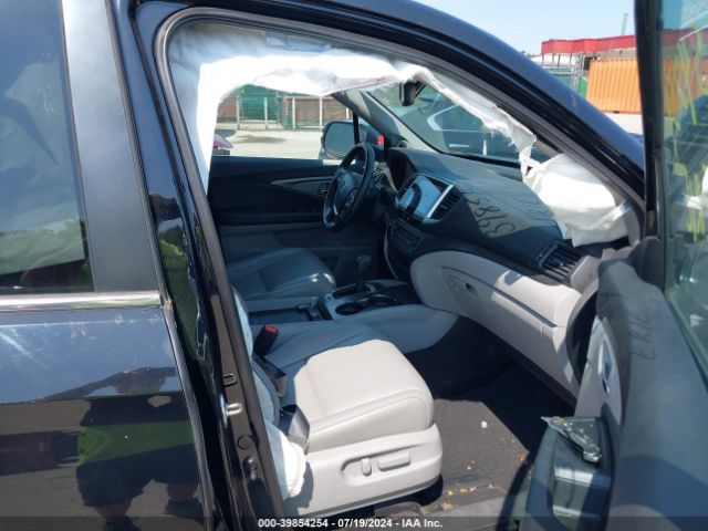 Photo 4 VIN: 5FNYF6H63JB070351 - HONDA PILOT 