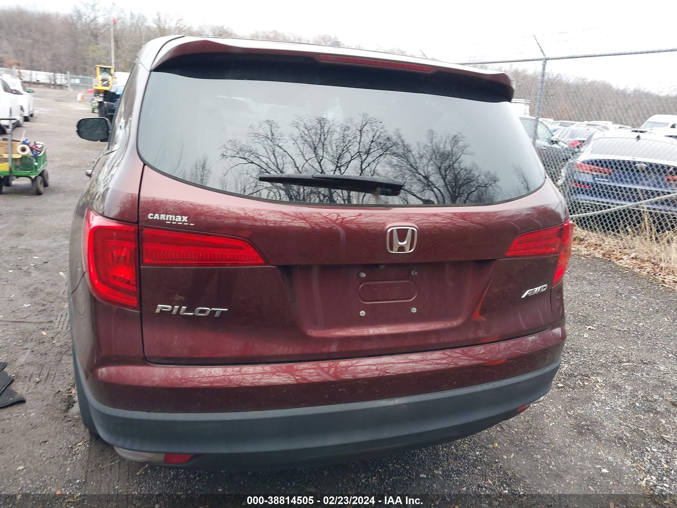 Photo 15 VIN: 5FNYF6H70JB047375 - HONDA PILOT 