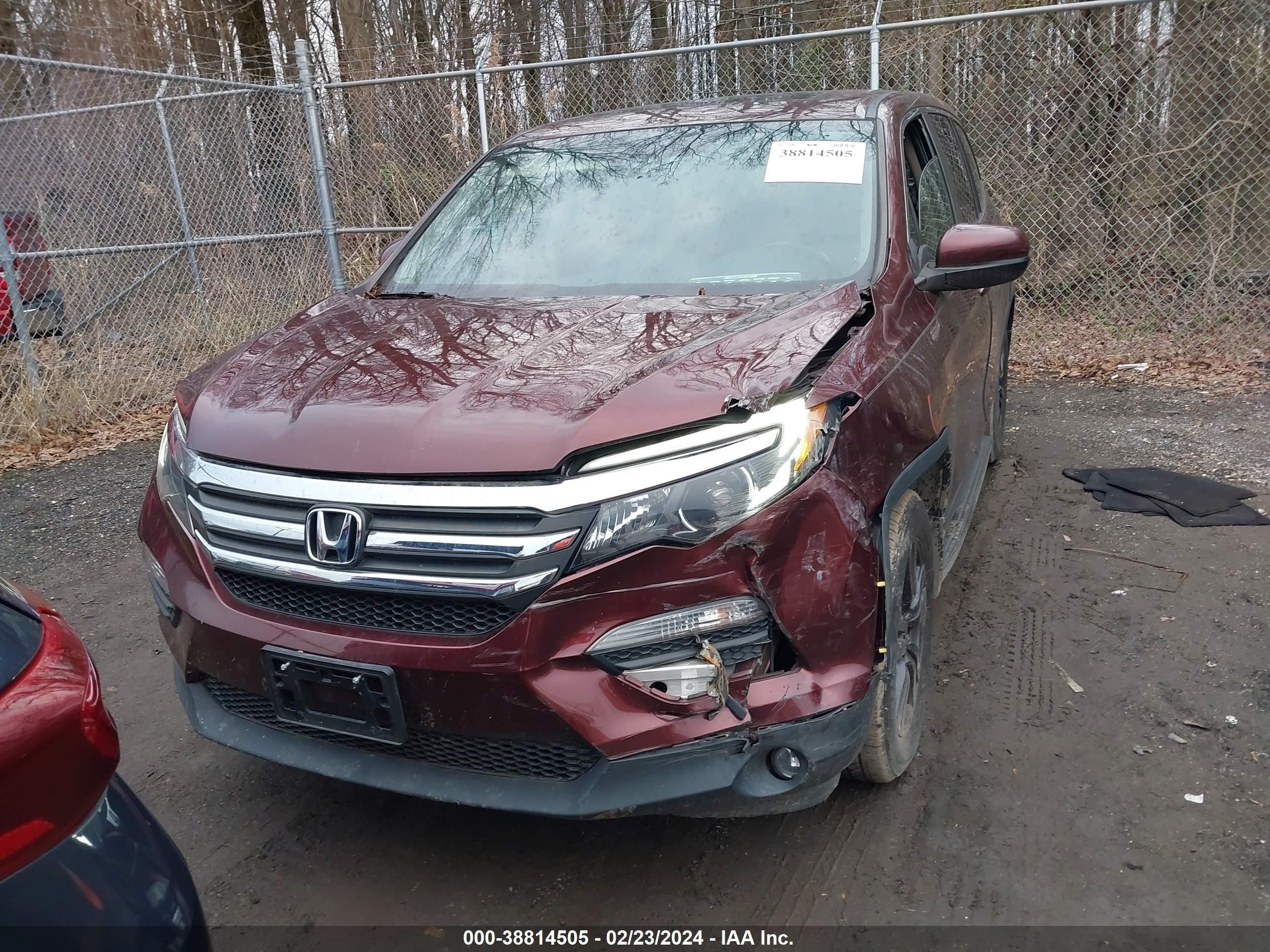 Photo 5 VIN: 5FNYF6H70JB047375 - HONDA PILOT 