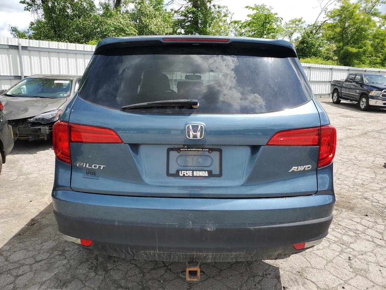 Photo 5 VIN: 5FNYF6H74HB002272 - HONDA PILOT 