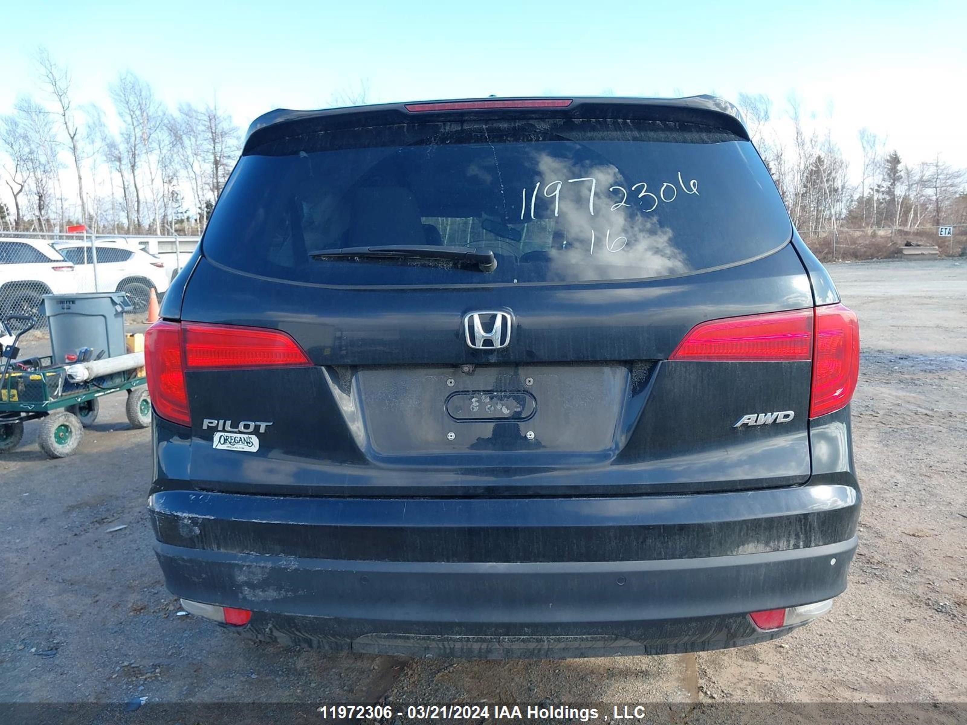 Photo 16 VIN: 5FNYF6H82GB502101 - HONDA PILOT 